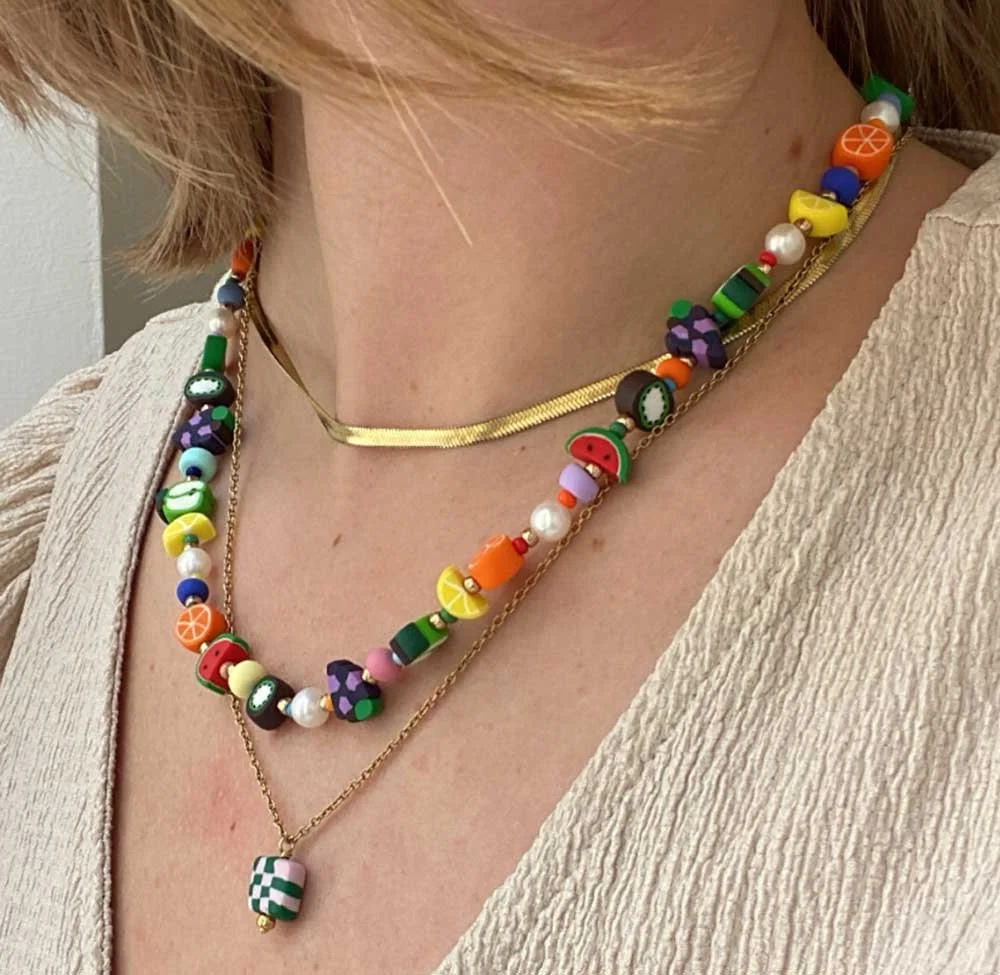 HAPPY_SMILEY_NECKLACE_fruits_pearls_03.jpg