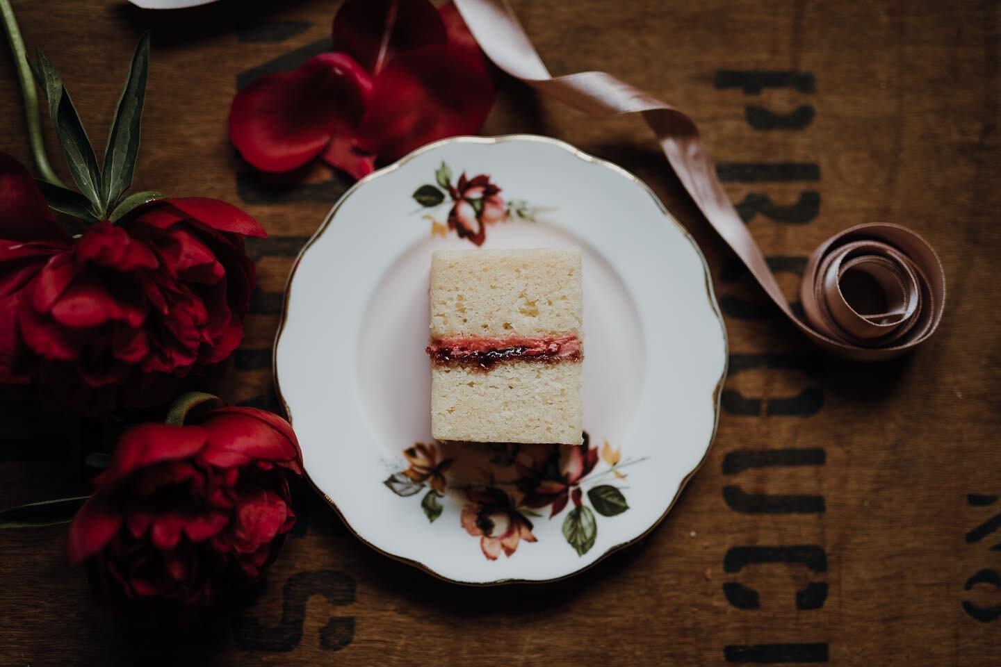 This looks to good to eat! We are offering product and promo shoots for businesses large and small. Get in touch for more info #smallbusiness #supportsmallbusiness