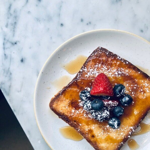 Lazy Sunday mornings + home made french toast 👌