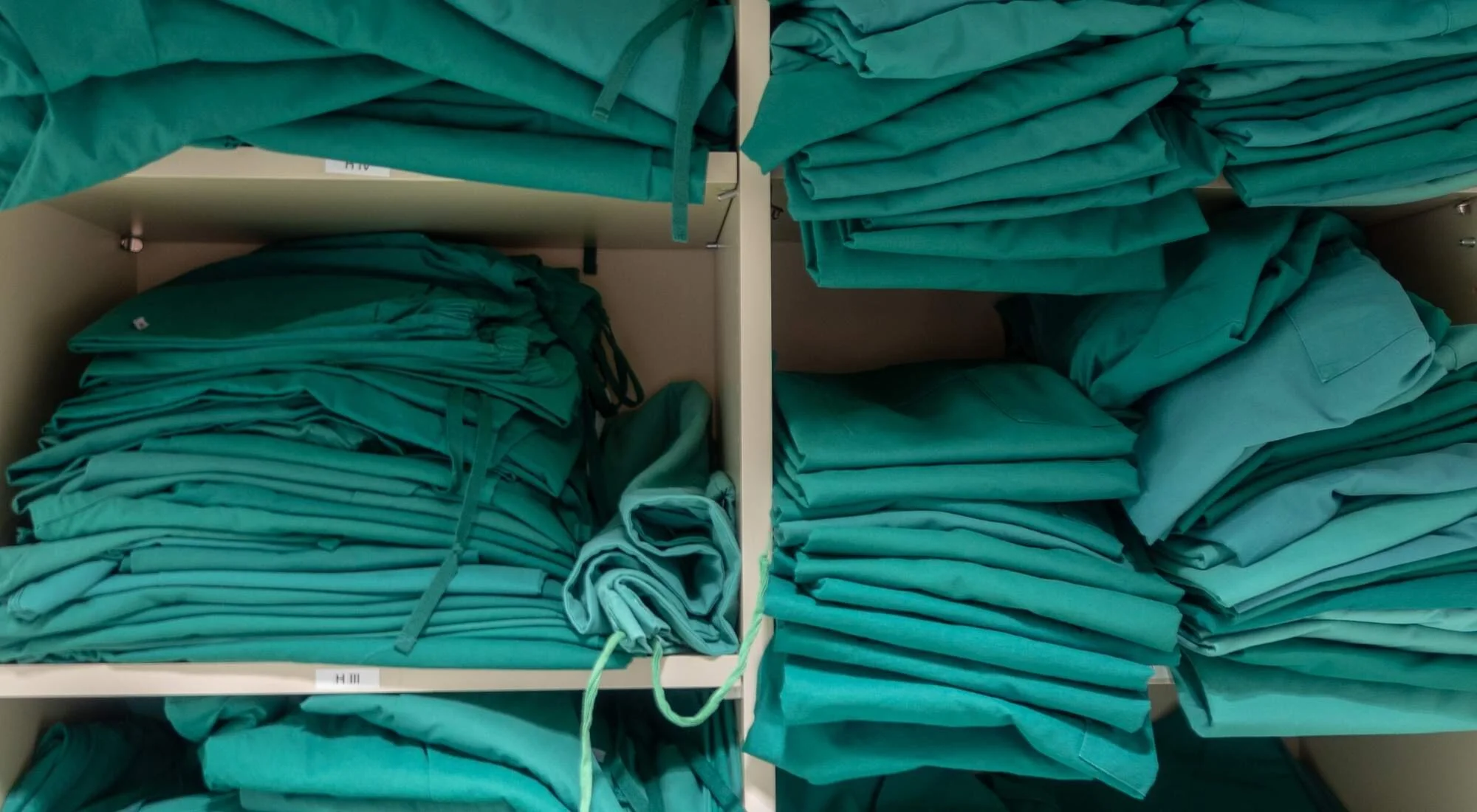 Washing Medical Scrubs A HowTo Guide — Silver Lining Scrubs — Silver