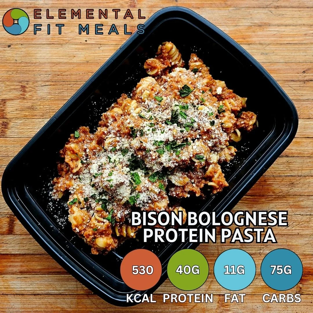 #NEW NEW NEW! Bison Bolognese Protein Pasta. House-Made Bison Bolognese, Protein Pasta, Grated Parmesan Cheese, and Fresh Parsley.

#Healthyeating doesn't have to be boring...
www.elementalfitmeals.com

#mealprep #breakfastofchampions #eattherainbow 