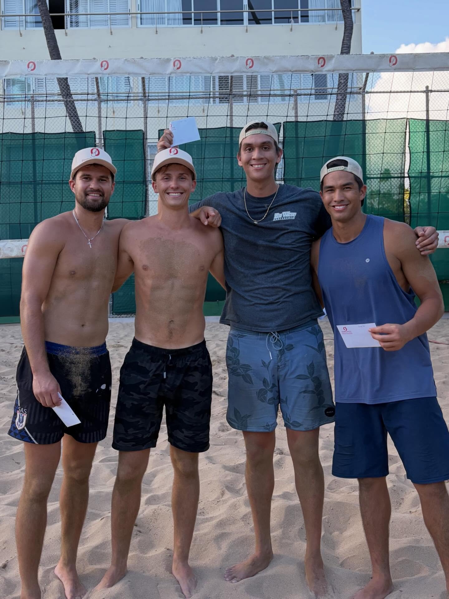 Mahalo to all 14 mens teams that came and balled out in our Men&rsquo;s doubles today. Congratulations to our winners Noa Haine and Zach Meyer who beat out Kiran Costa and Alaka&rsquo;i Todd in the final. 

L-R: 🥇 Zach Meyer, Noa Haine
🥈 Alaka&rsqu