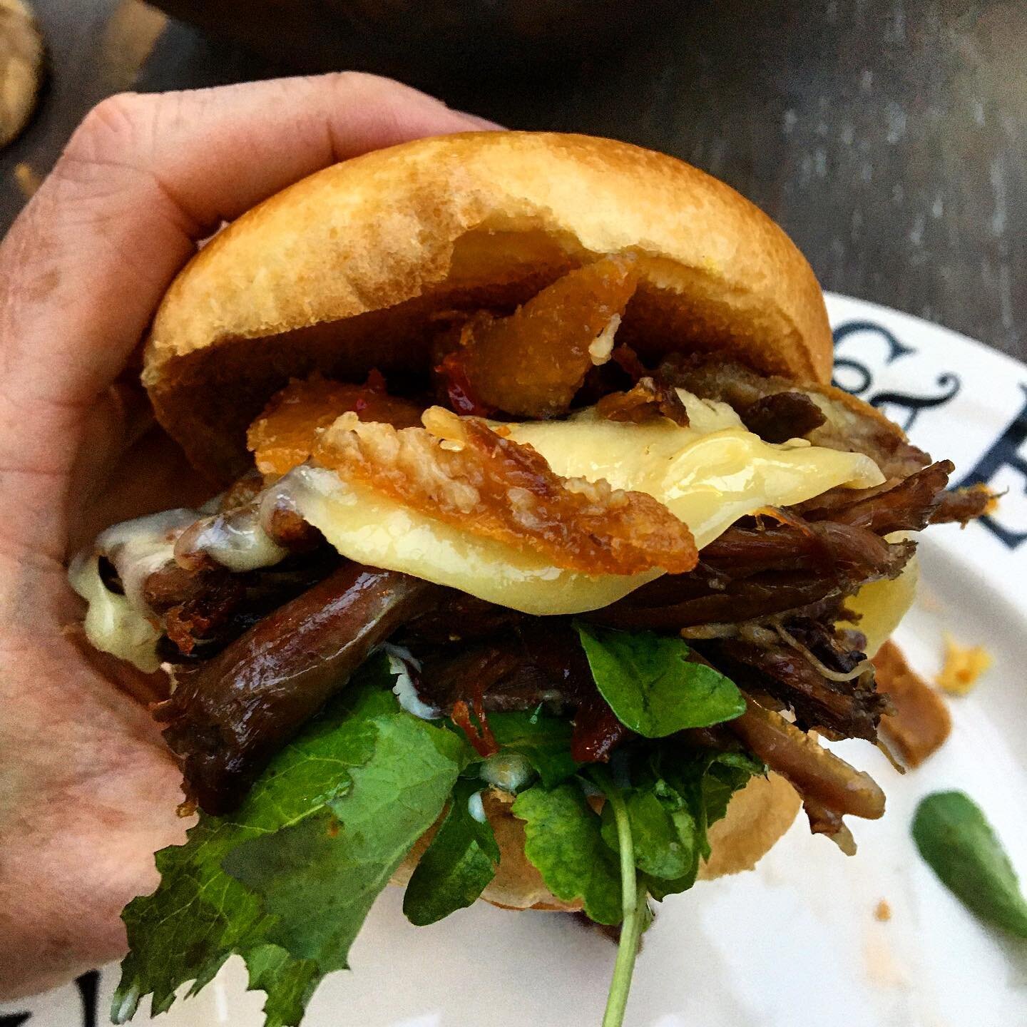 Who&rsquo;s been missing these? 🤤 We certainly have! So much so we whipped this beauty up for tonight&rsquo;s Supper 🙌🏻 Pulled Duck Confit, Rocket from the Garden, Mustard Mayo, Monterey Jack Cheese, Homemade Chilli Jam and Crispy Duck scratchings