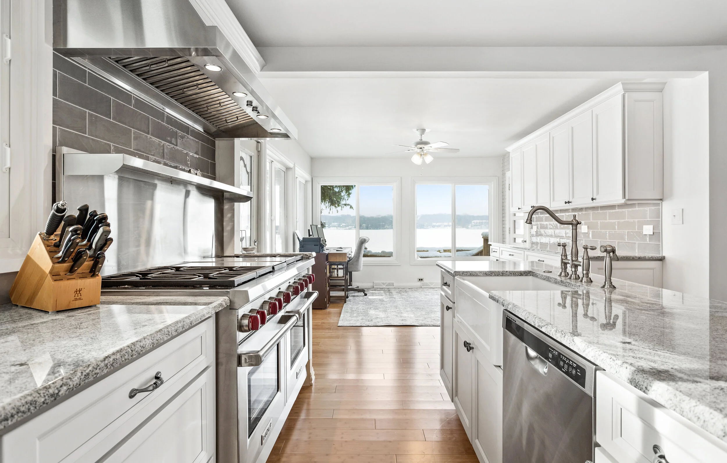 pdetphotography-rohrerconstruction-foxlake-lippincott-kitchen (12).jpg