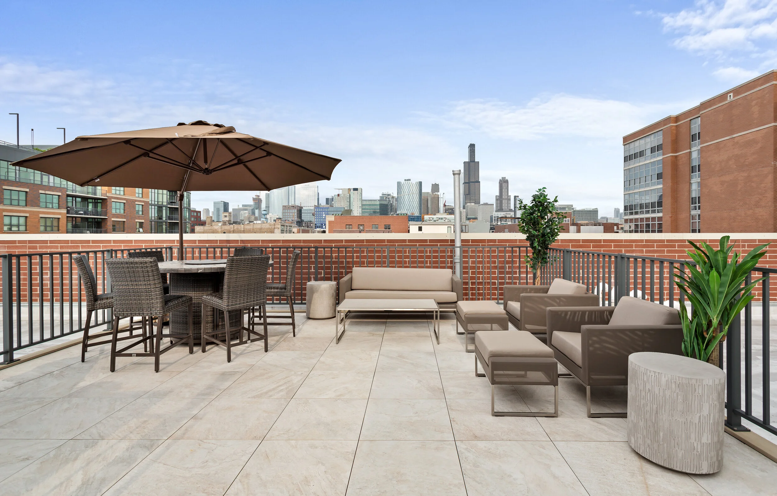 pdetphotography-luxurylivingchicago-1217wmadison -10.jpg