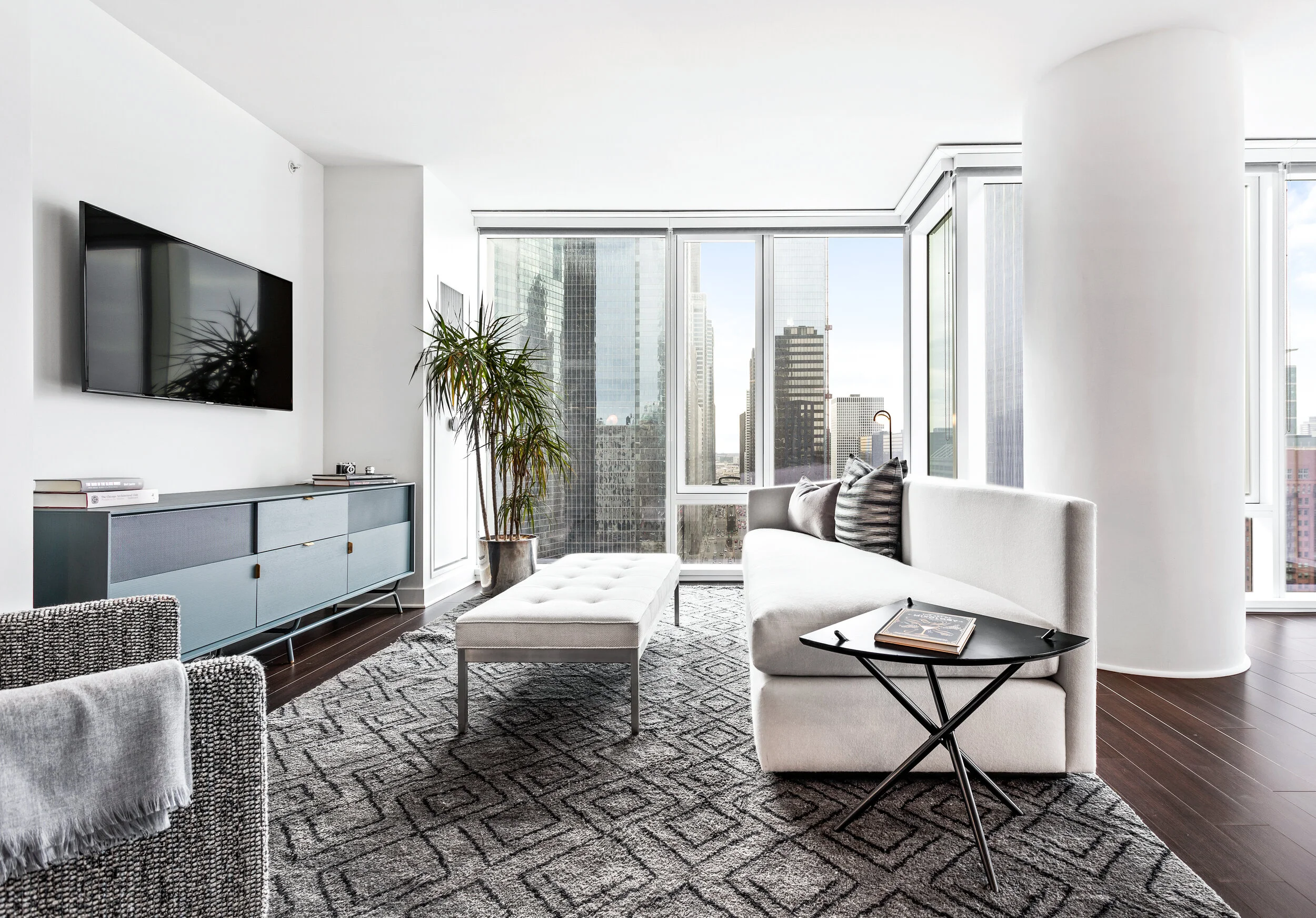 pdetphotography-luxurylivingchicago-wolfpointeast-2bdrm-1813-2_5_2020  (3).jpg