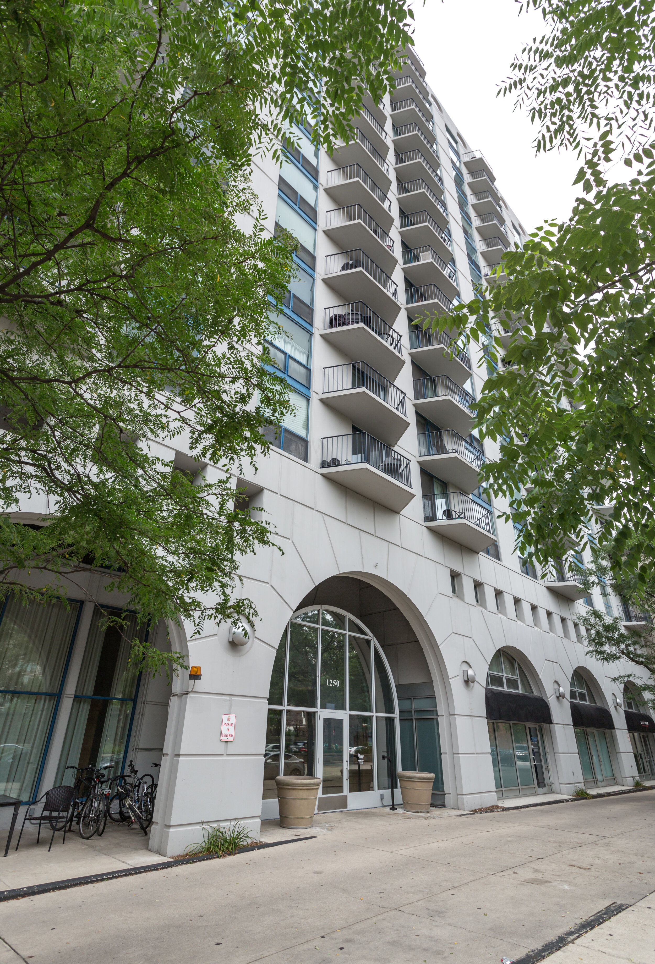 pdetphotography-luxurylivingchicago-1250nlasalle-chicago  (12).jpg