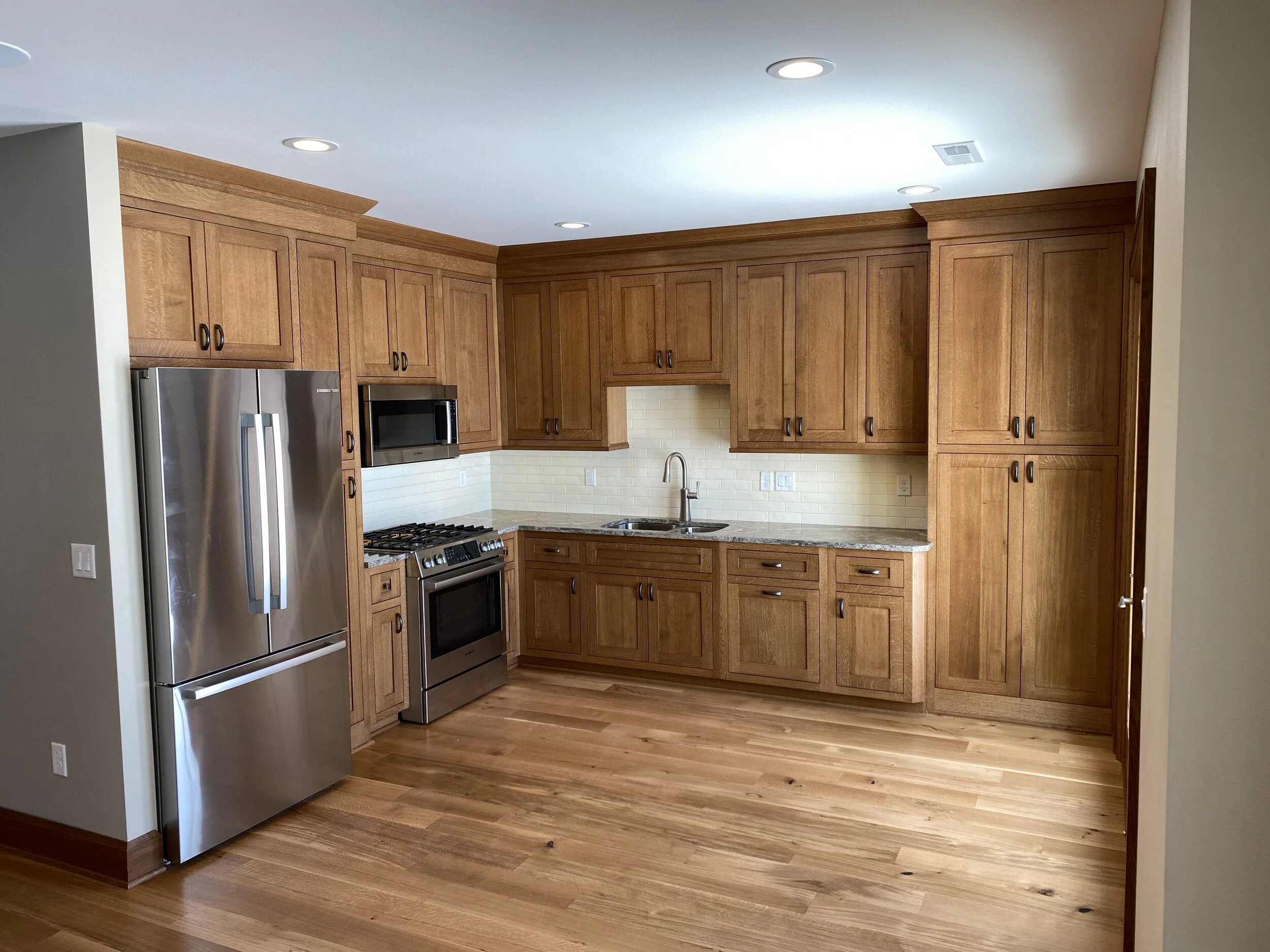 Lower Level Kichen.JPG