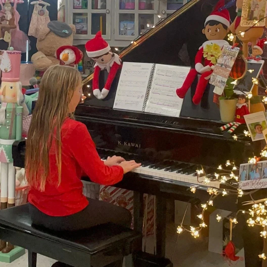 Piano Lessons at Sounds of Color Studio