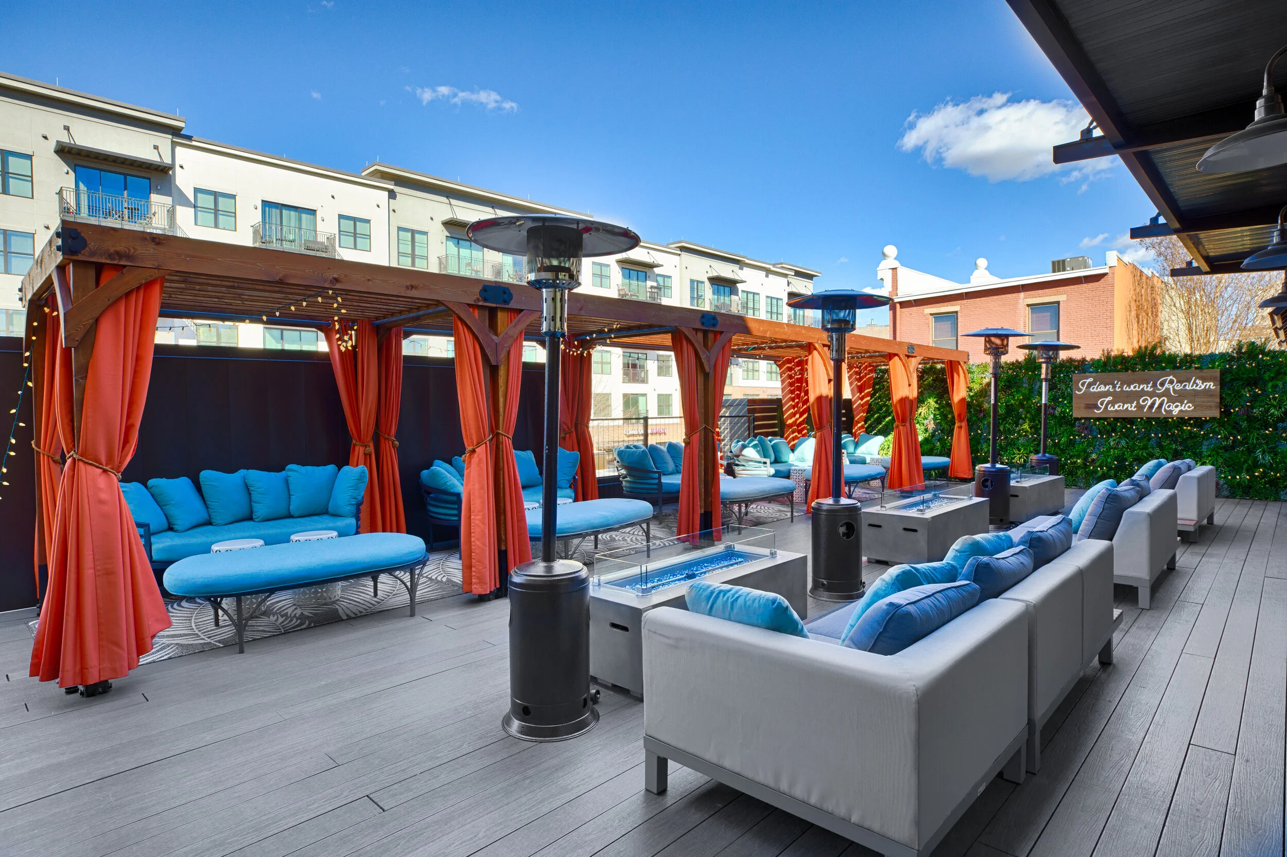 Location — Stella's Elixir Lounge