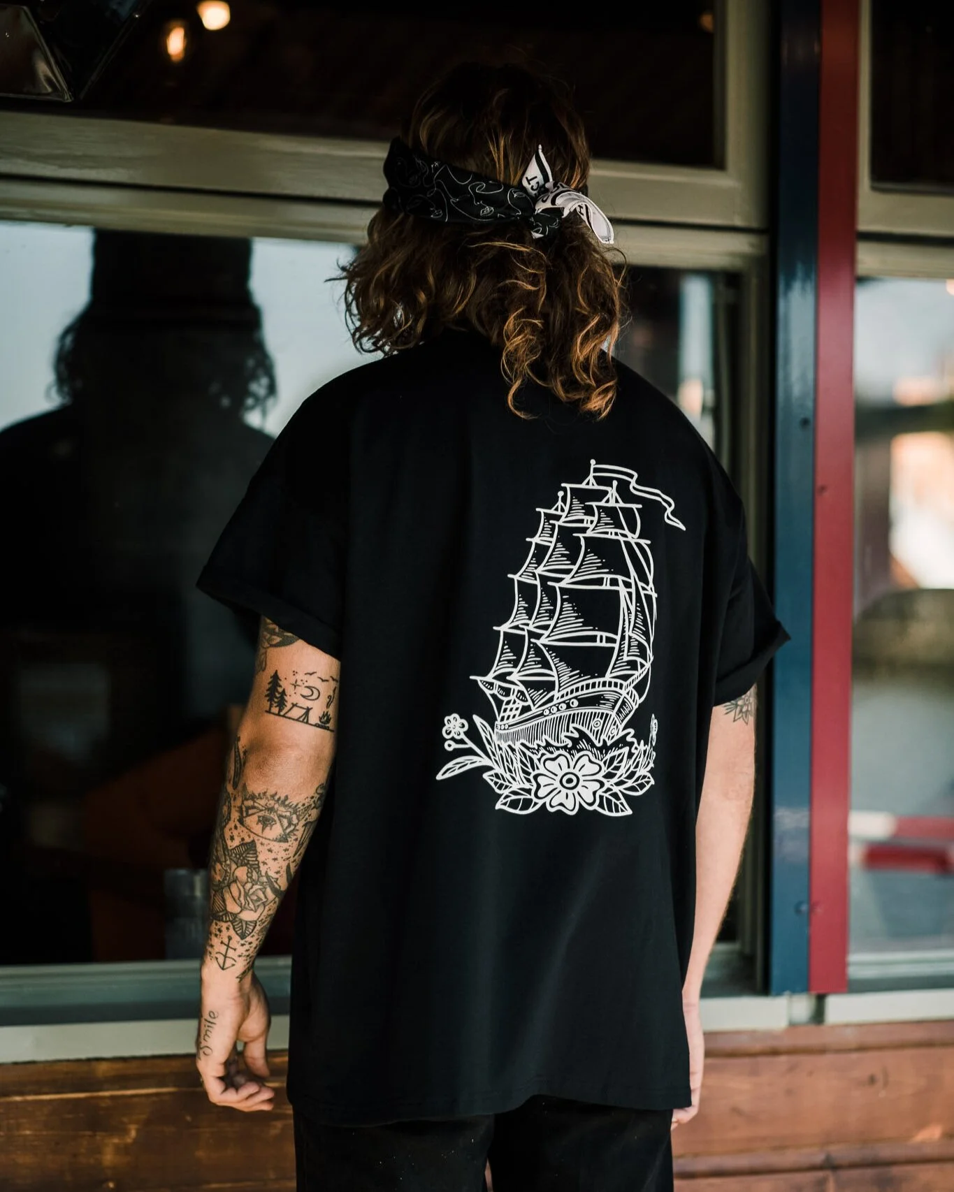 oversized tee streetwear