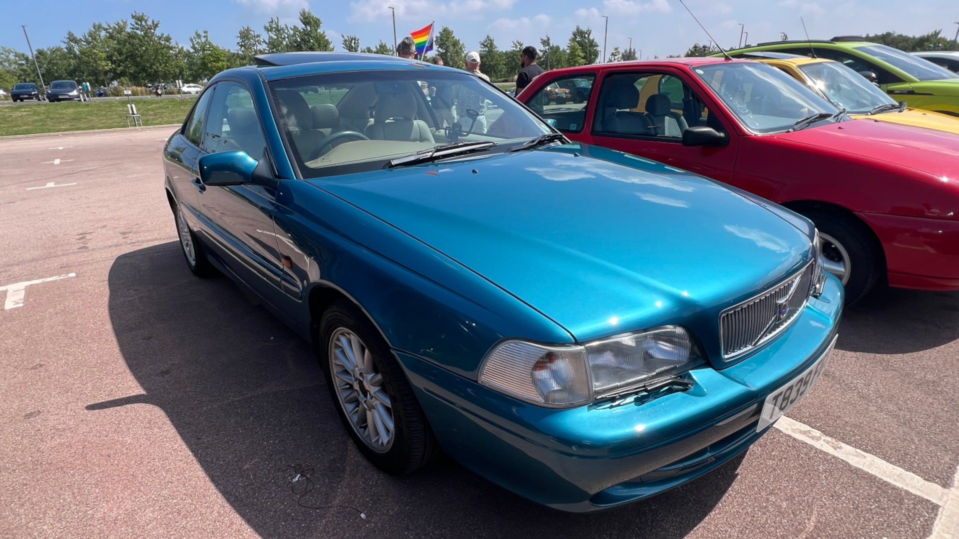 Petrol_and_Pride_2025_Volvo_C70.png