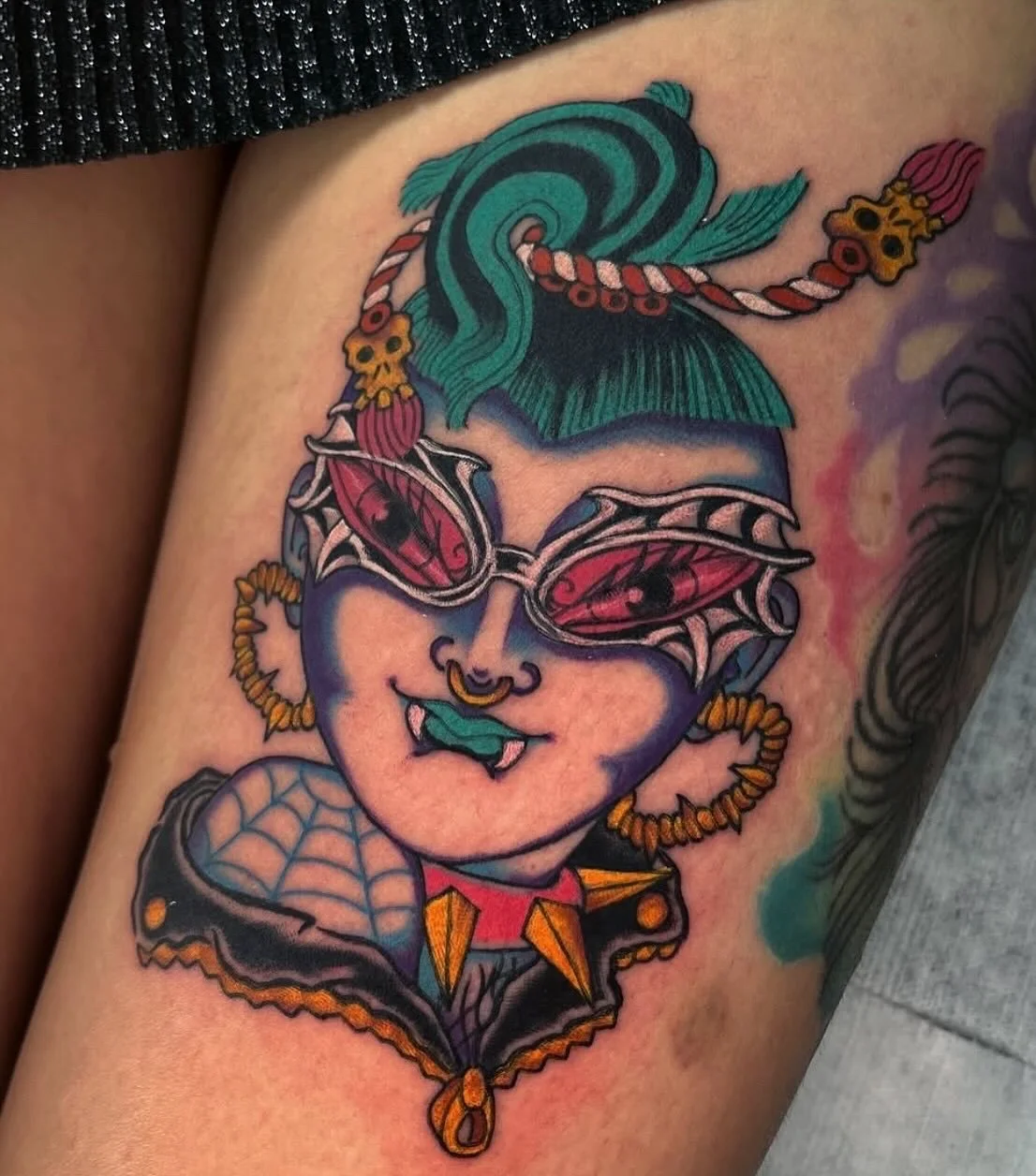 On the 7th and 8th of November Colombian @malandrinatattoo will be with us at Ex Voto! For appointments contact her directly &hearts;️