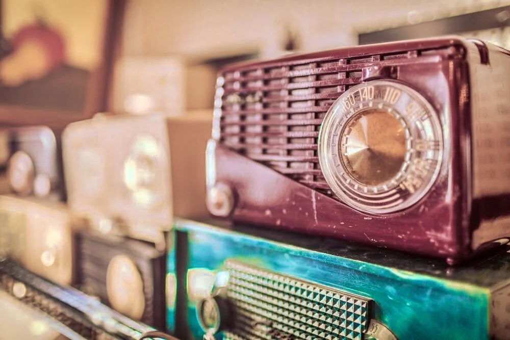 vintage-radios.jpeg