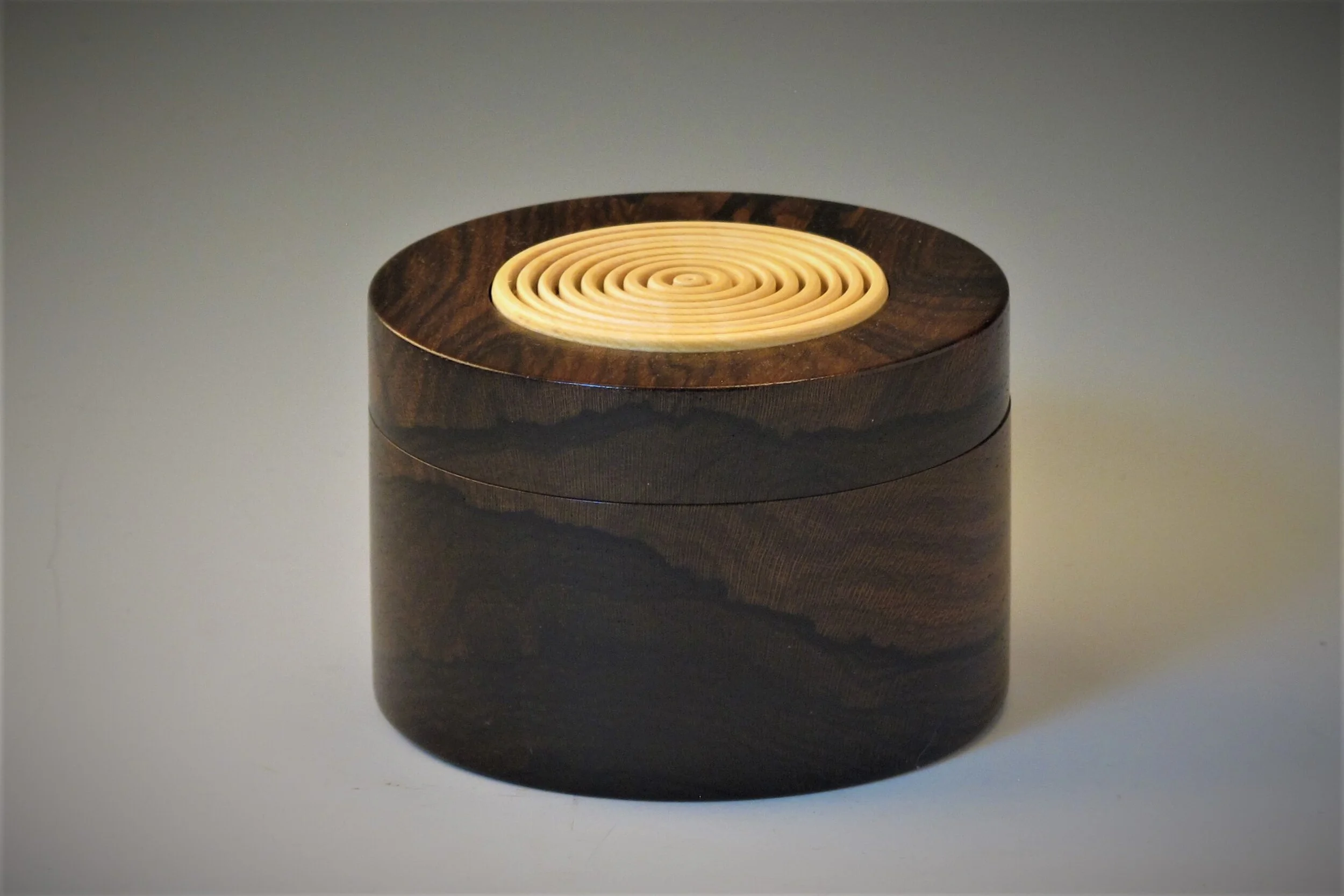Zirocote & Boxwood Box
