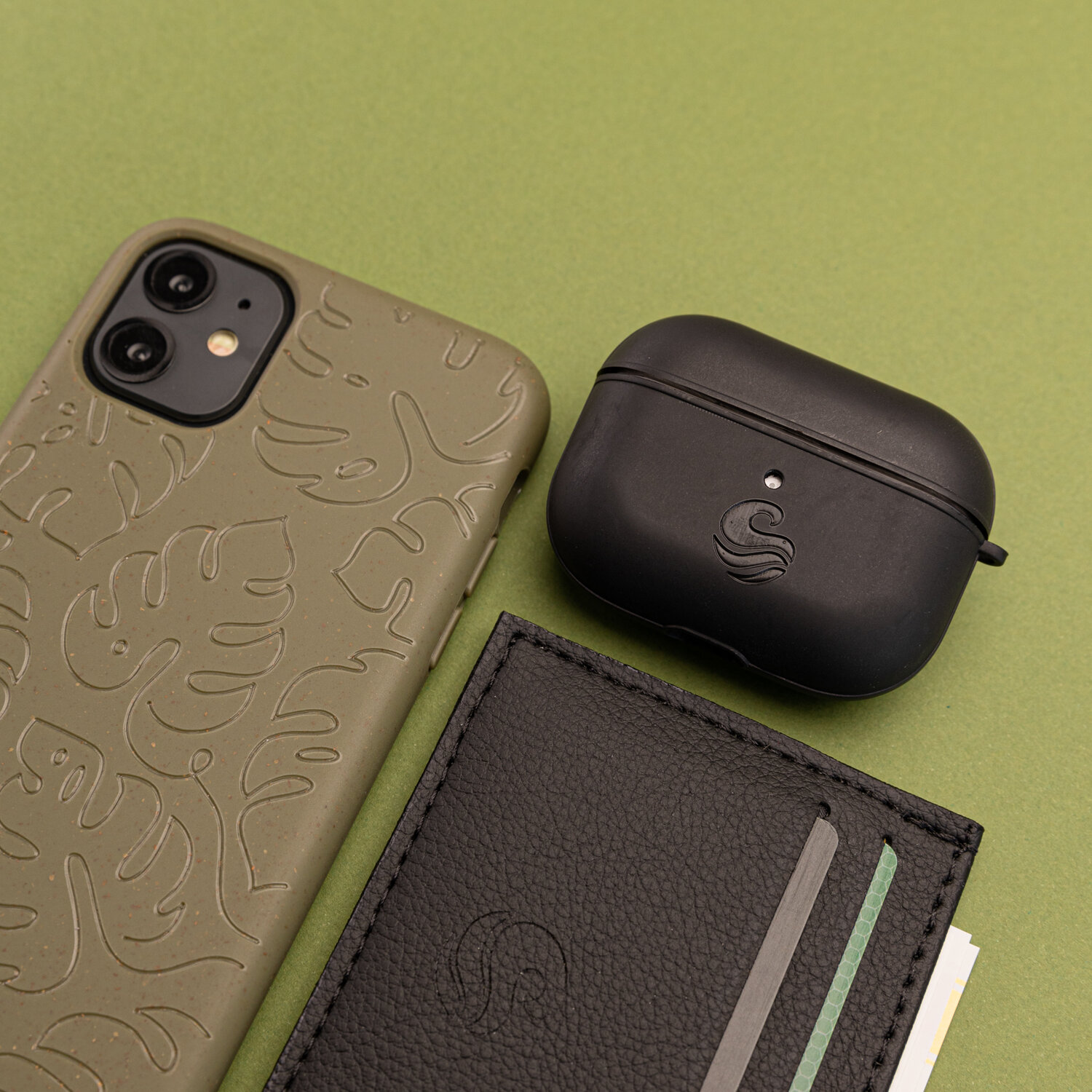 Wave Eco Friendly Green iPhone and AirPods case