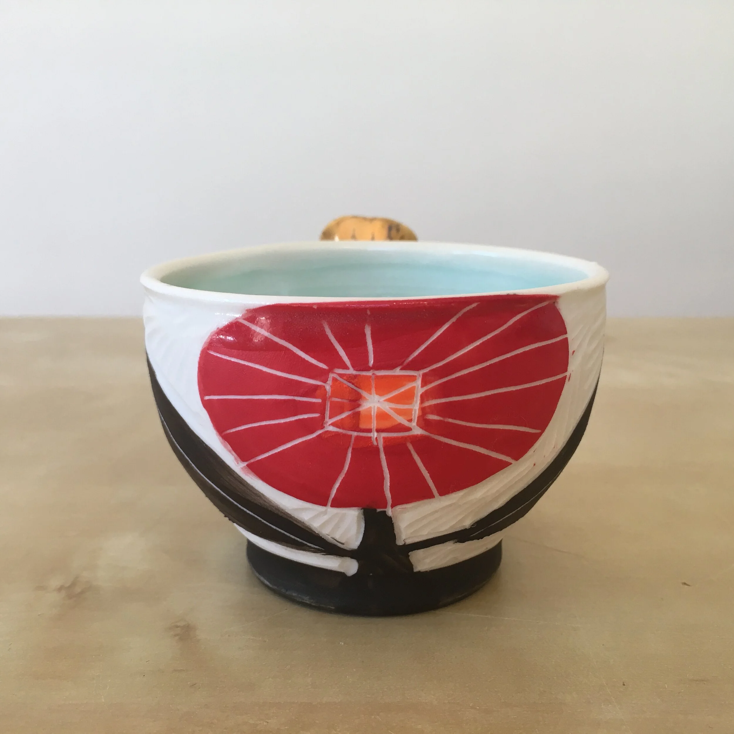 Porcelain Carved Bowl Small with Handle