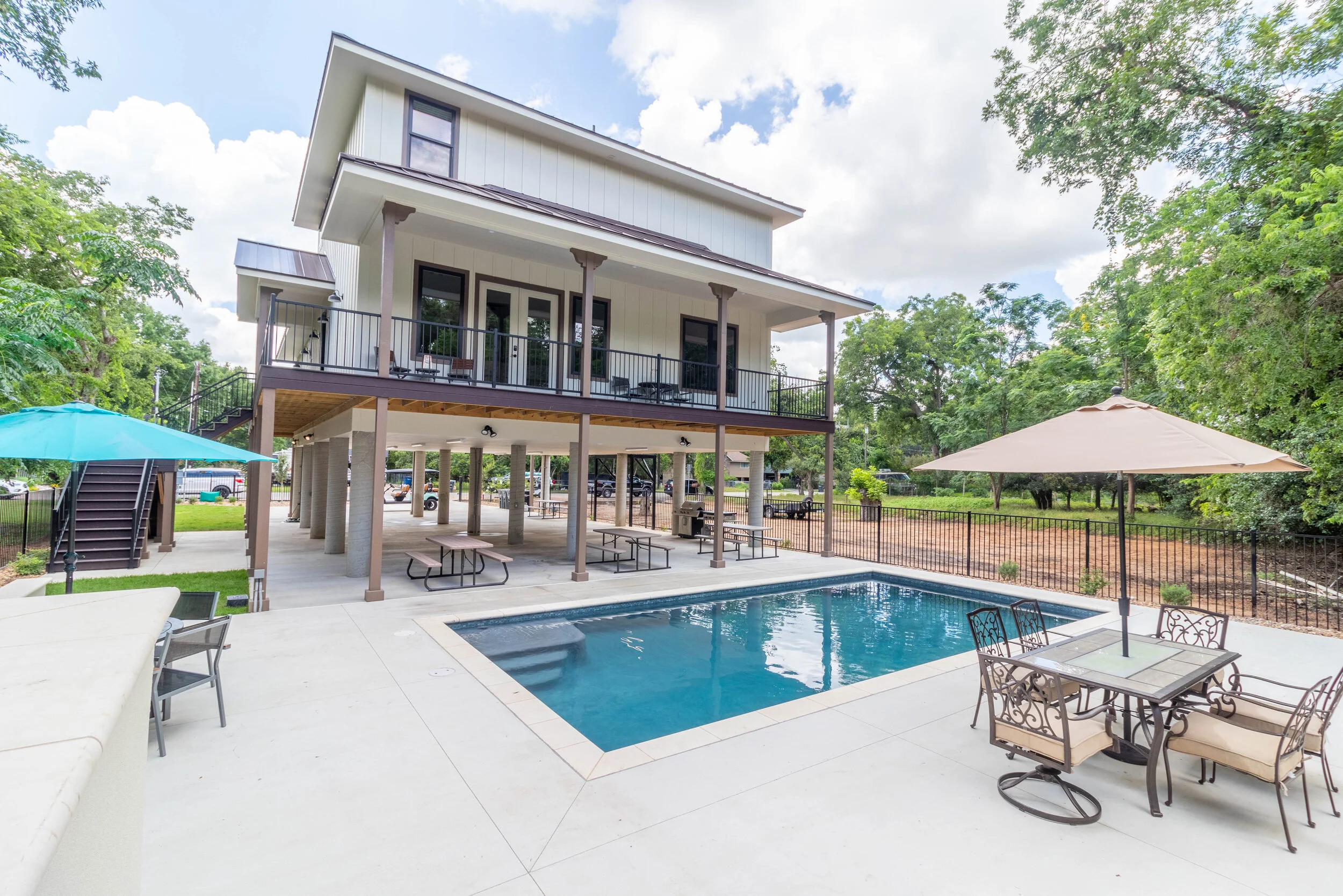 Magnolia River Haus Luxury New Braunfels Vacation Rental — Big Chief