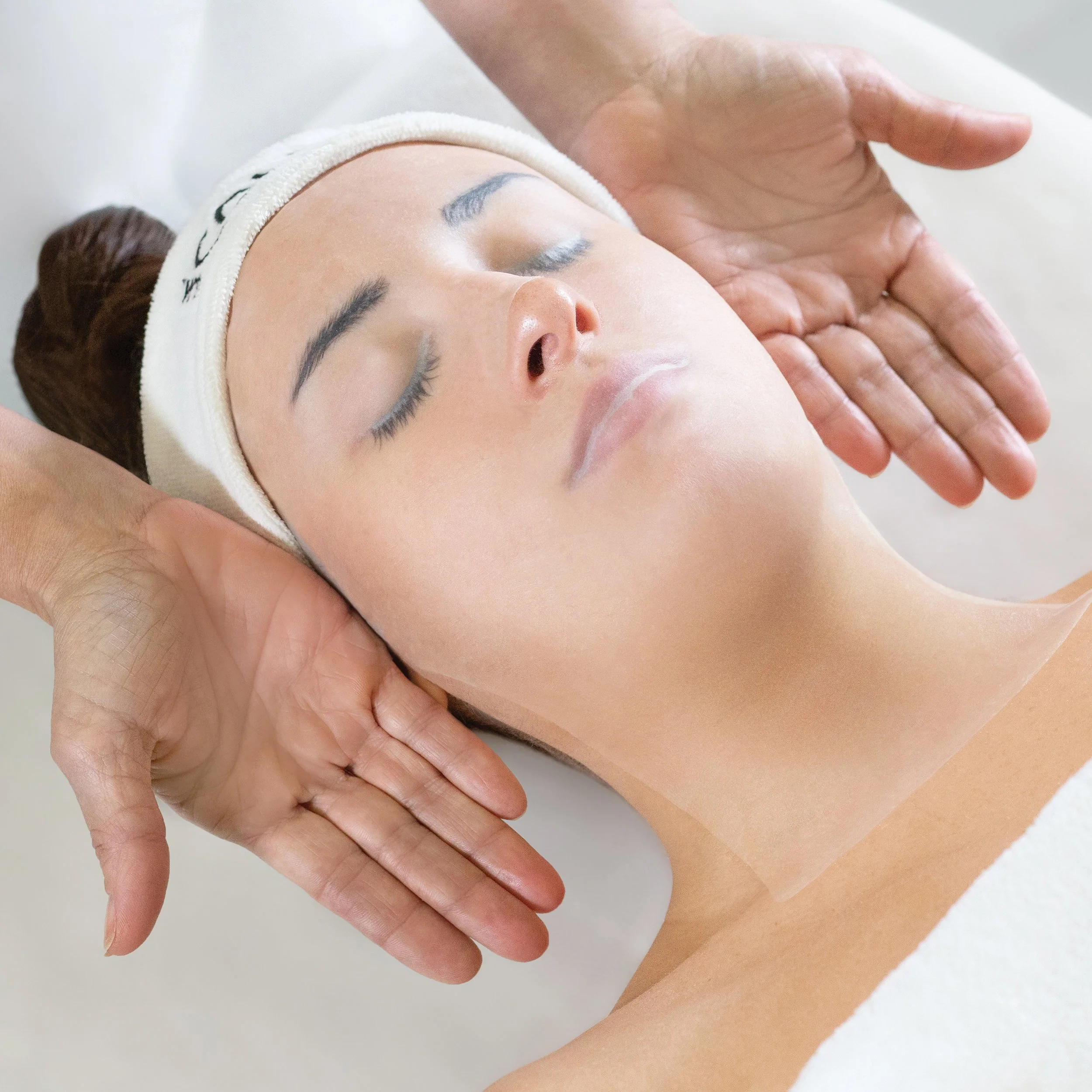 GM Collin Collagen 90+ Facial Treatment