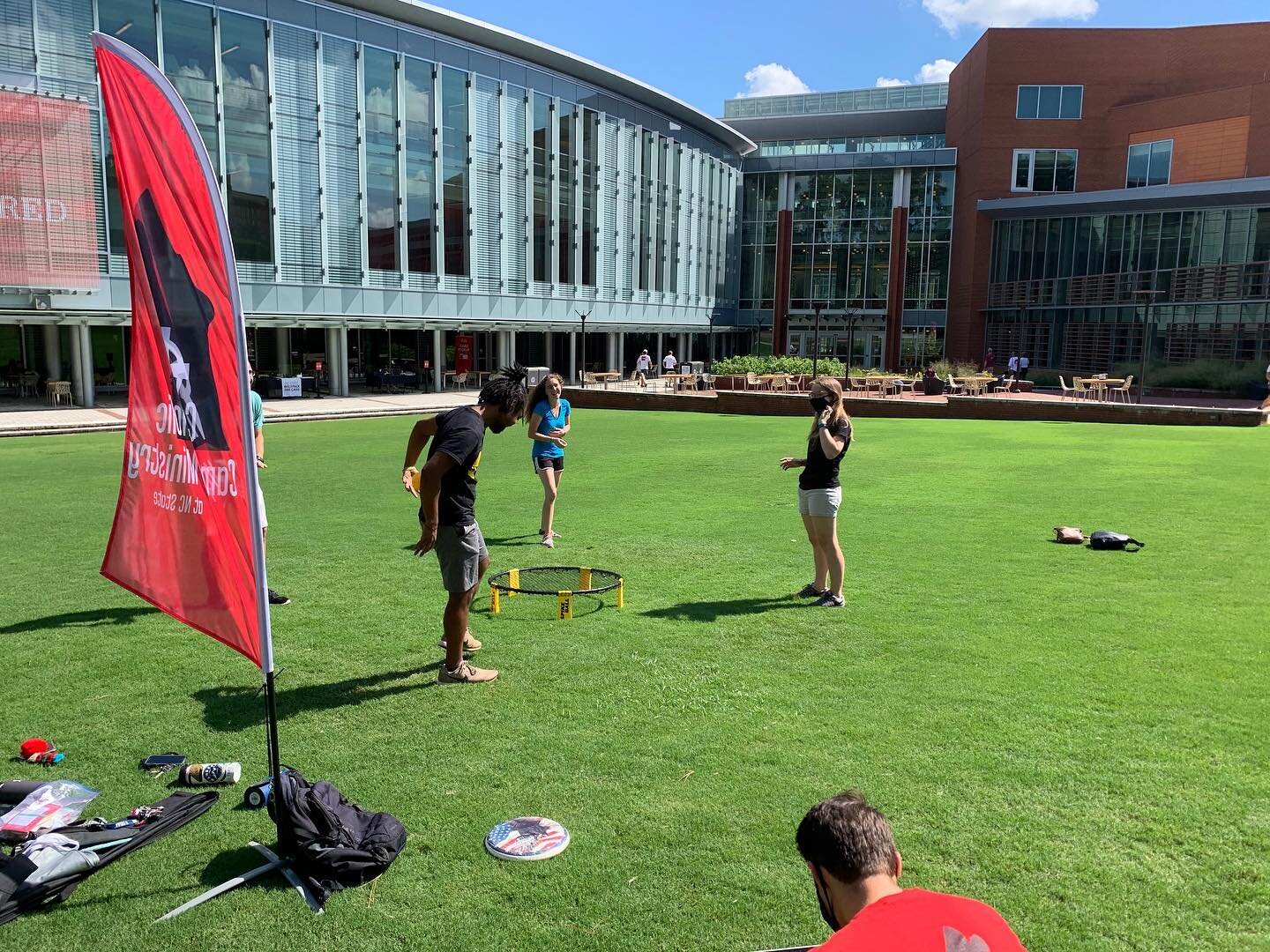 Today&rsquo;s outdoor games were a success. Shoutout to our members for their awesome social distancing skills! 
&bull;
&bull; 
Looking for ways to join our community? Checkout our calendar for more Welcome Week events.