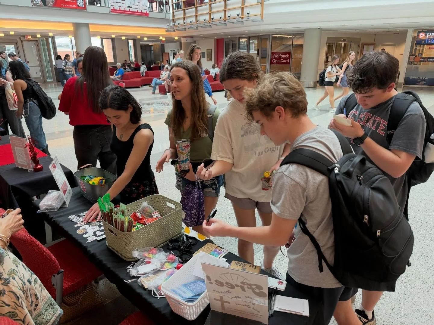 It was great to see so many of you at the Catholic Moms table yesterday! 🌸

We&rsquo;ll be away next week due to Spring Break but look forward to seeing you back at Talley from 11 am-12 noon on Wednesday, 3/25!🌺