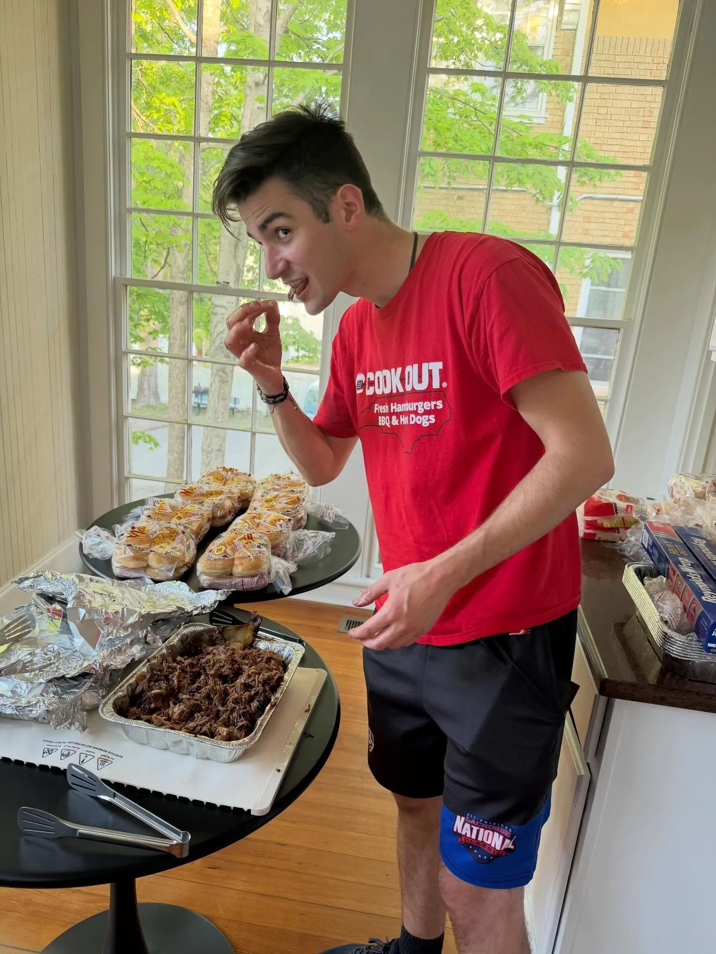 A huge shout out to Blake &amp; the Esto Vir men for preparing a barbecue feast last Wednesday for Wolfpack Worship Night! 🙌🏻 

Tonight the women of Fiat will be preparing a delicious home-cooked meal as well! 😋

Hope to see you for Confession/Ado