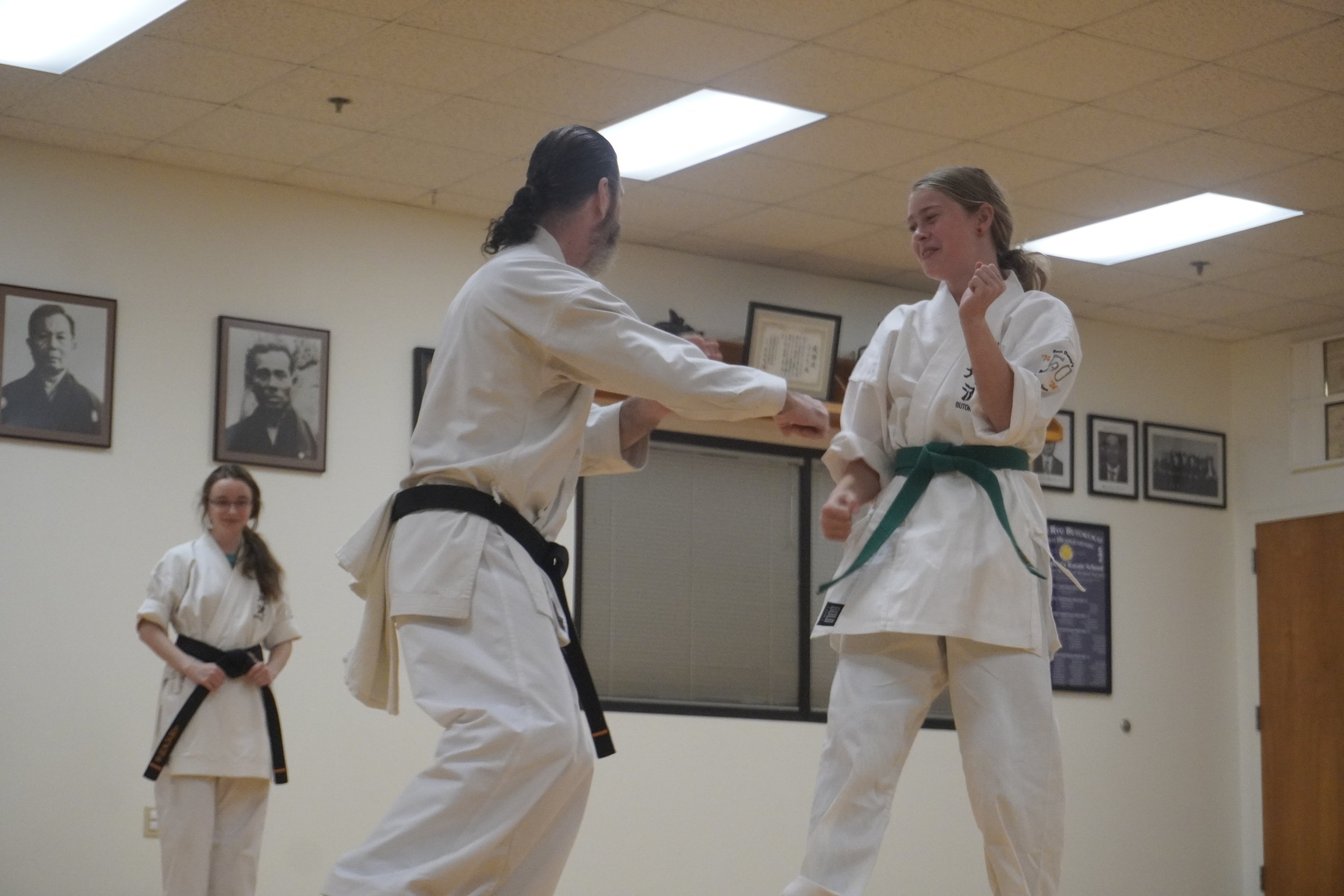 S060-25-10-15 BDUKS Jr intermediate Kyu Testing (Action Shots) (1117).JPG