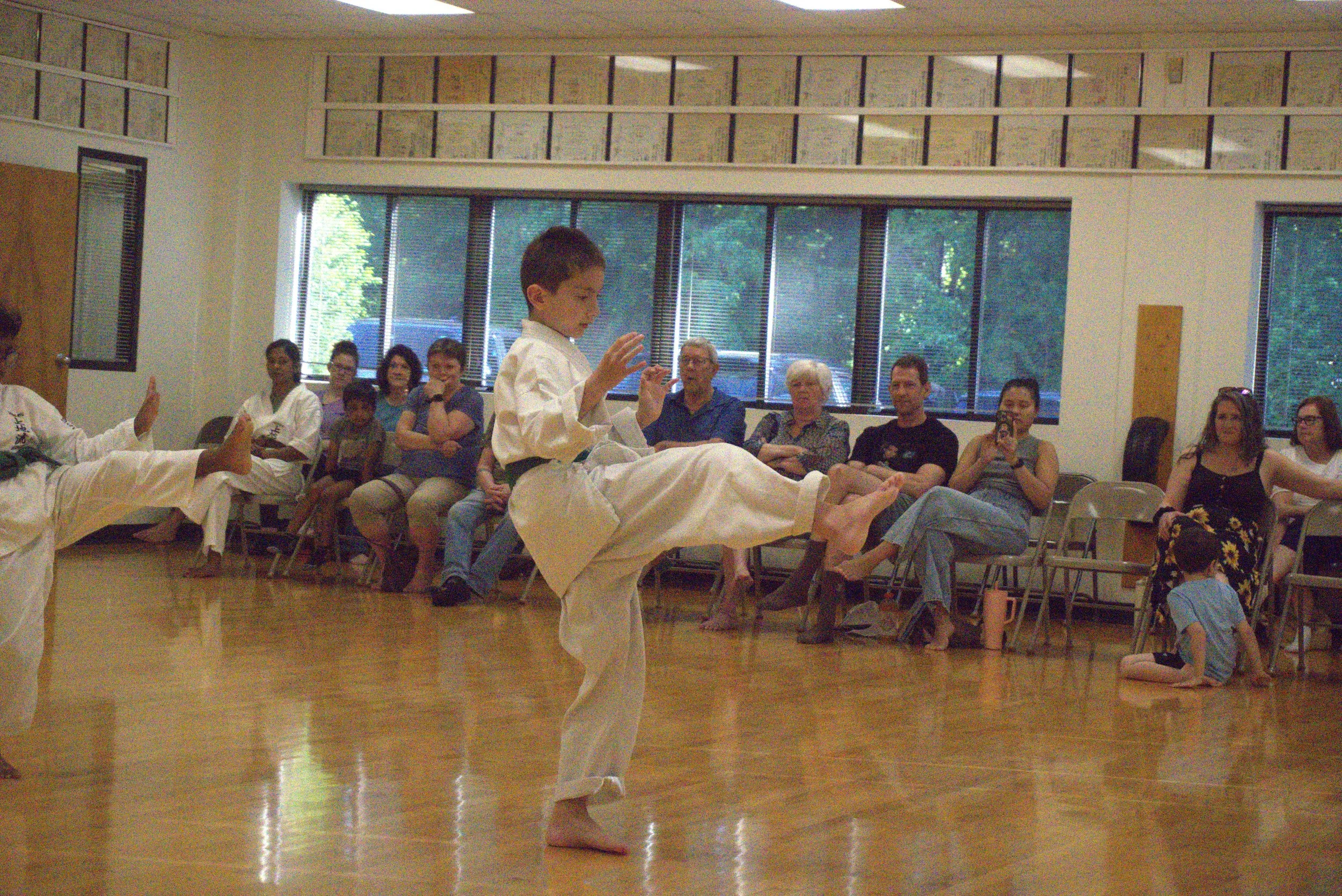 A075-S035-26-06-03 BDUKS Jr Intermesiate Kyu Testing (Camera-1) (0998).jpg
