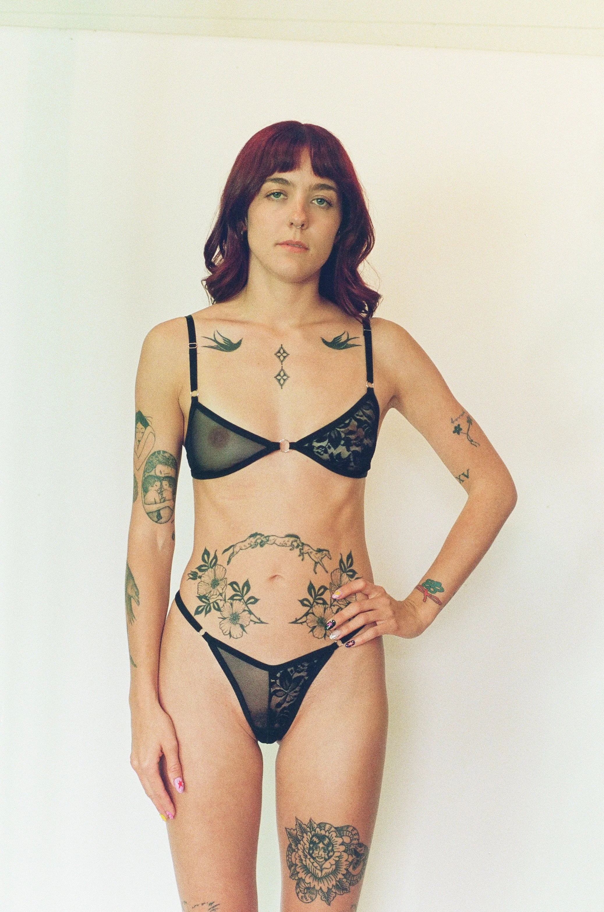 bra front : thong front.jpg