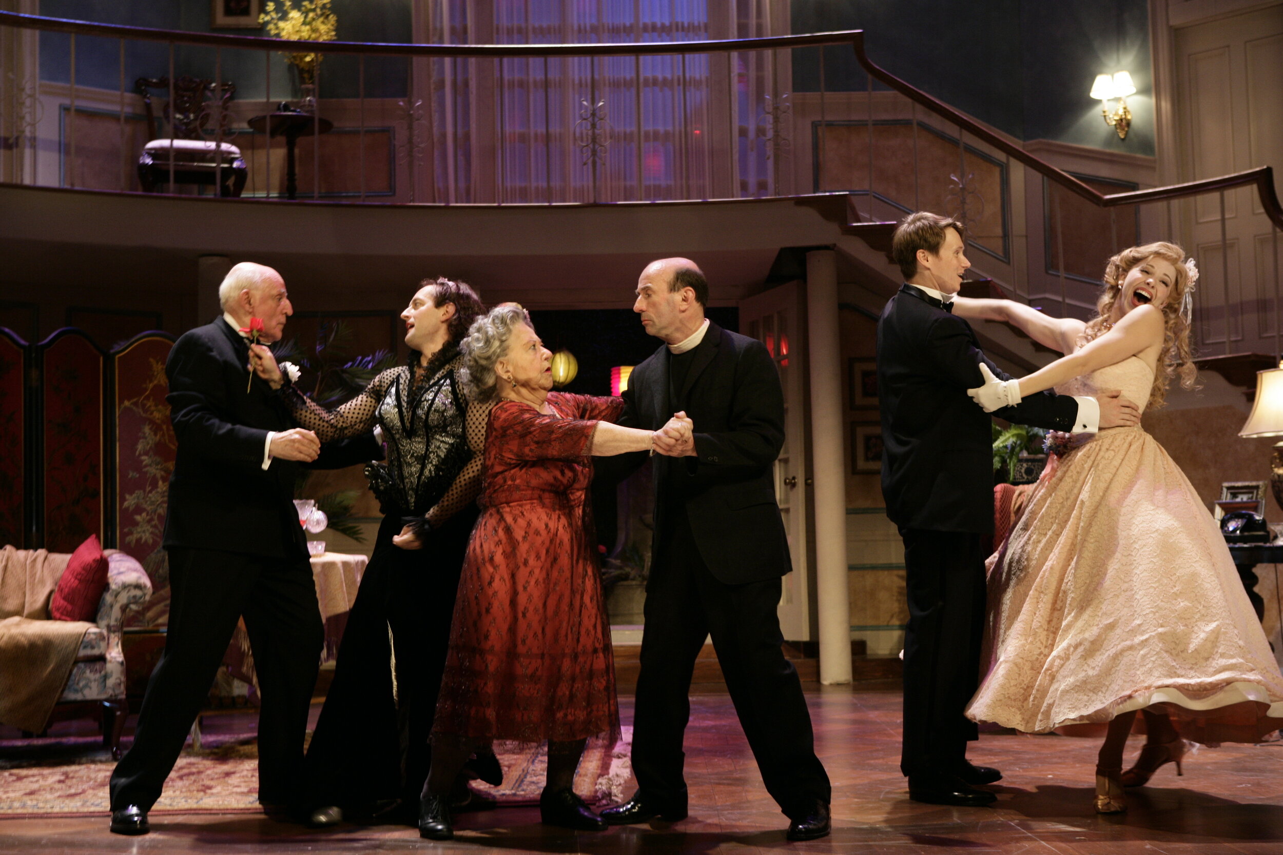  Cast of the Ford’s Theatre 2005 production of Ken Ludwig’s “Leading Ladies.” Photo by T. Charles Erickson. 