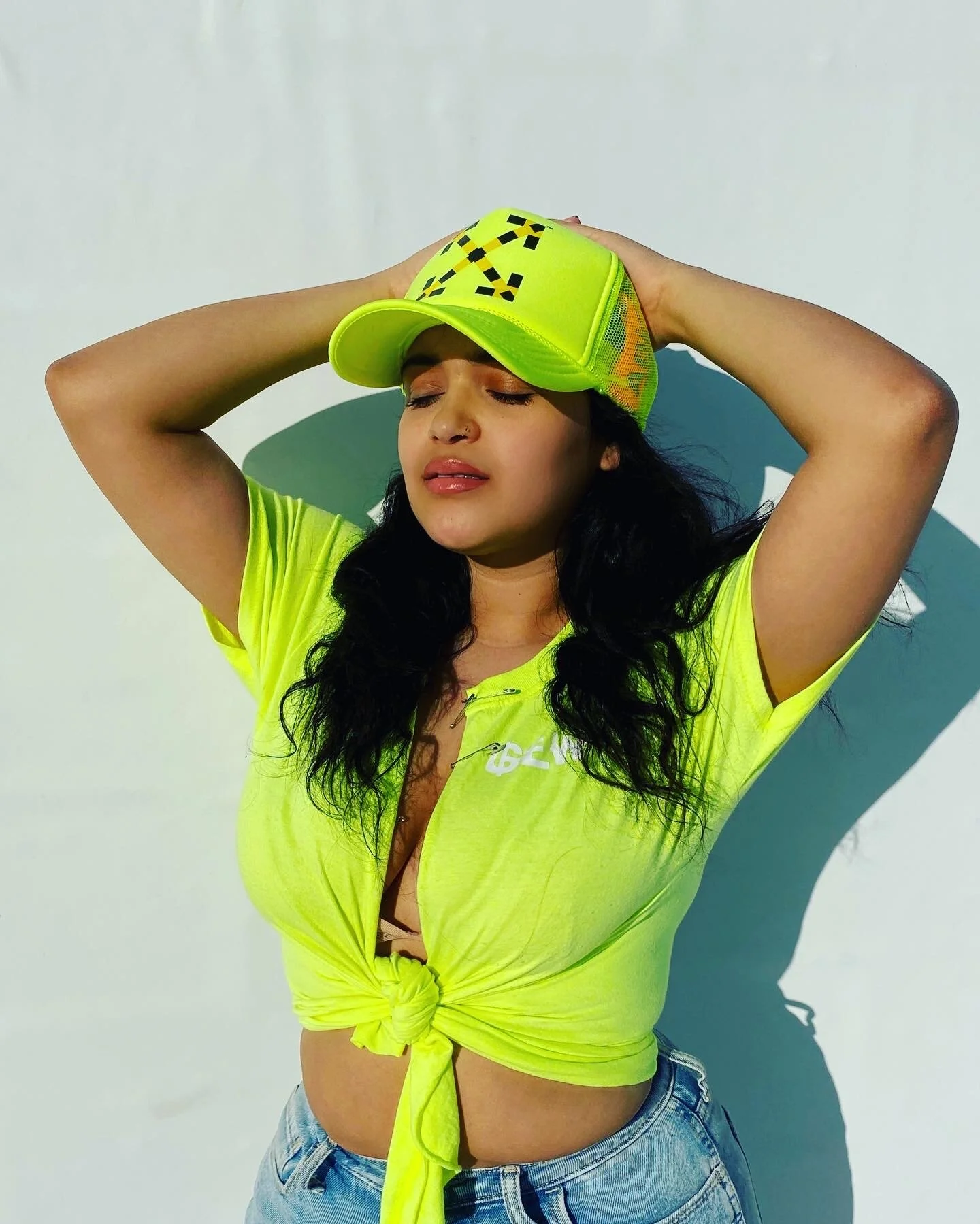 C5F8D111-3B2A-4C78-A9C8-CB7F472CE5ED