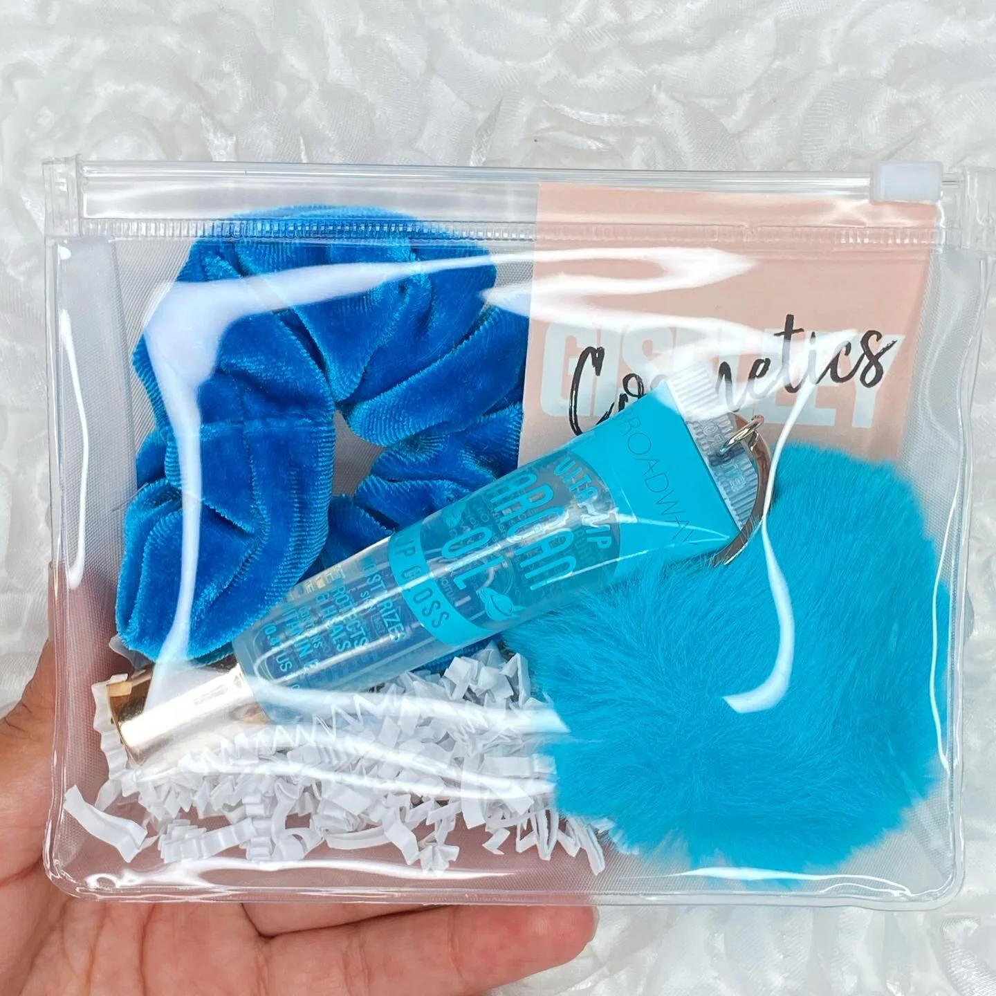 FF600D72-9F81-4934-BACA-110DB5F997E5