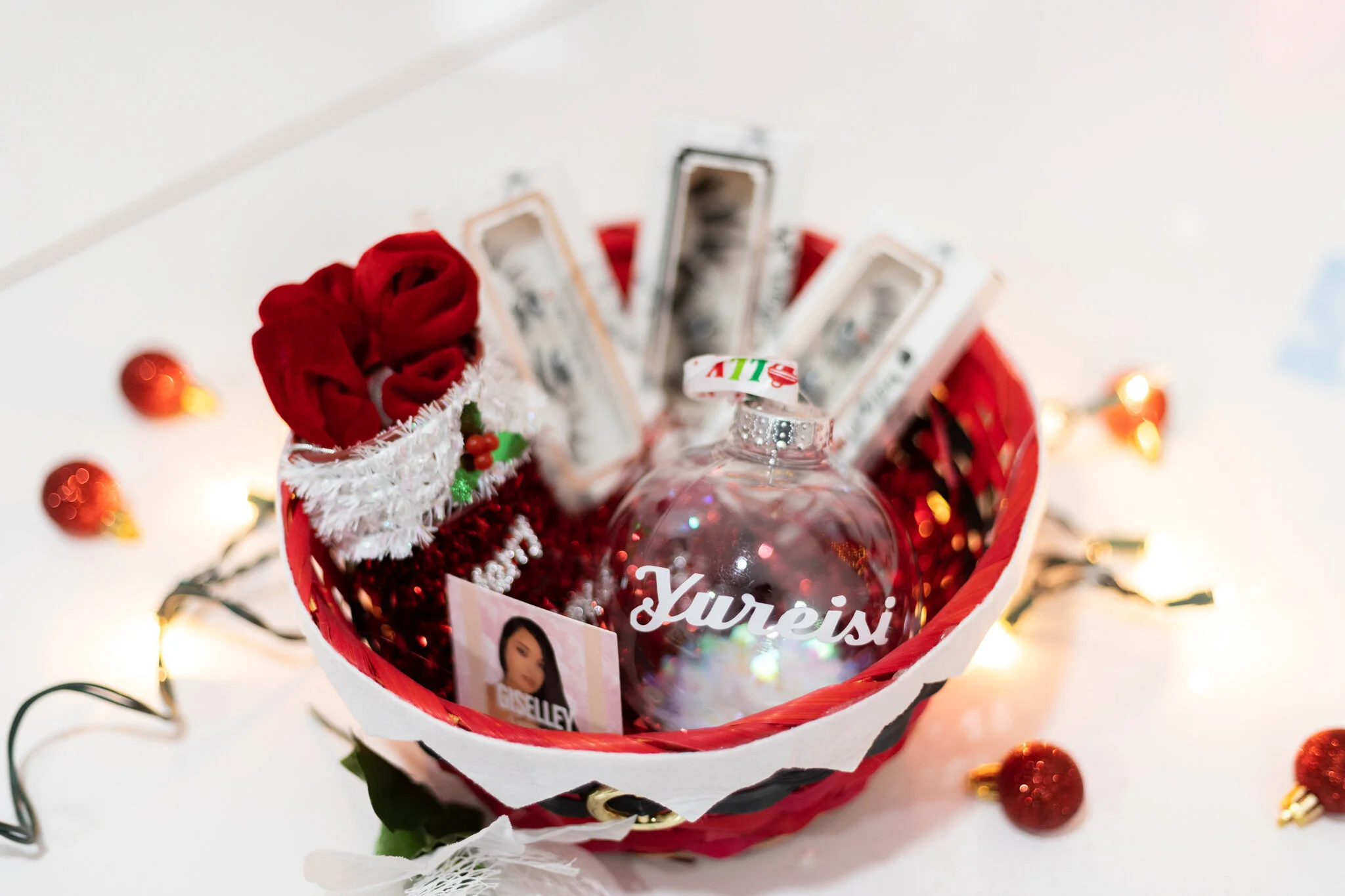 6F7B516C-24DF-498A-B413-9B222AA8D284