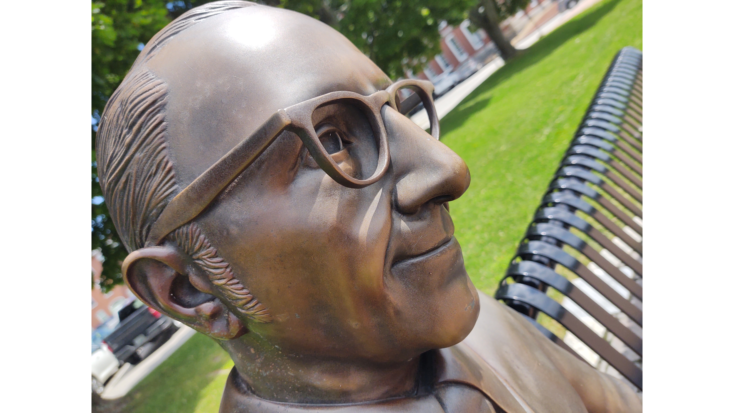  Completed sculpture, Arms Park, Manchester, New Hampshire. Photo: Jeff Normandin 