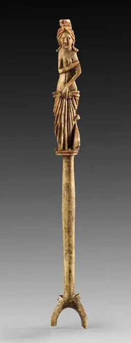   Bone distaff  