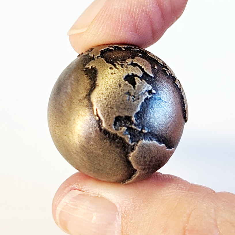 20230926_Bronze Globes_CONCEPT REALIZATIONS_232728810b.PNG