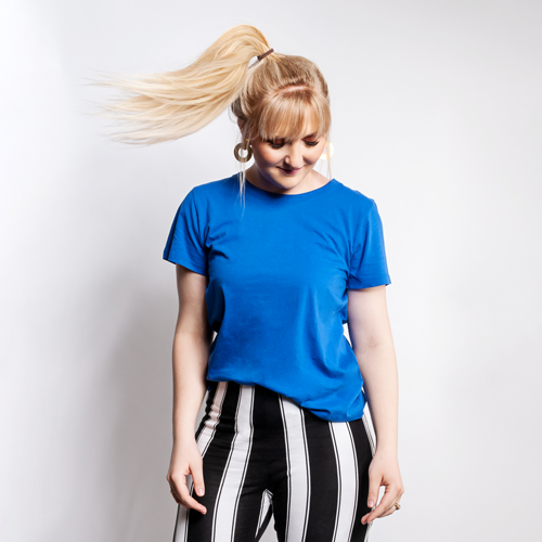 Sarah_Bertola_hair-flip.WEBpng