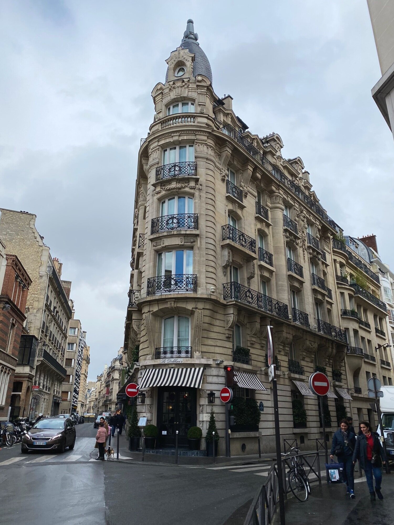 Iedereen afdeling strategie Hotel Review: Le Dokhan's, A Tribute Portfolio Hotel, Paris — PointsMiler