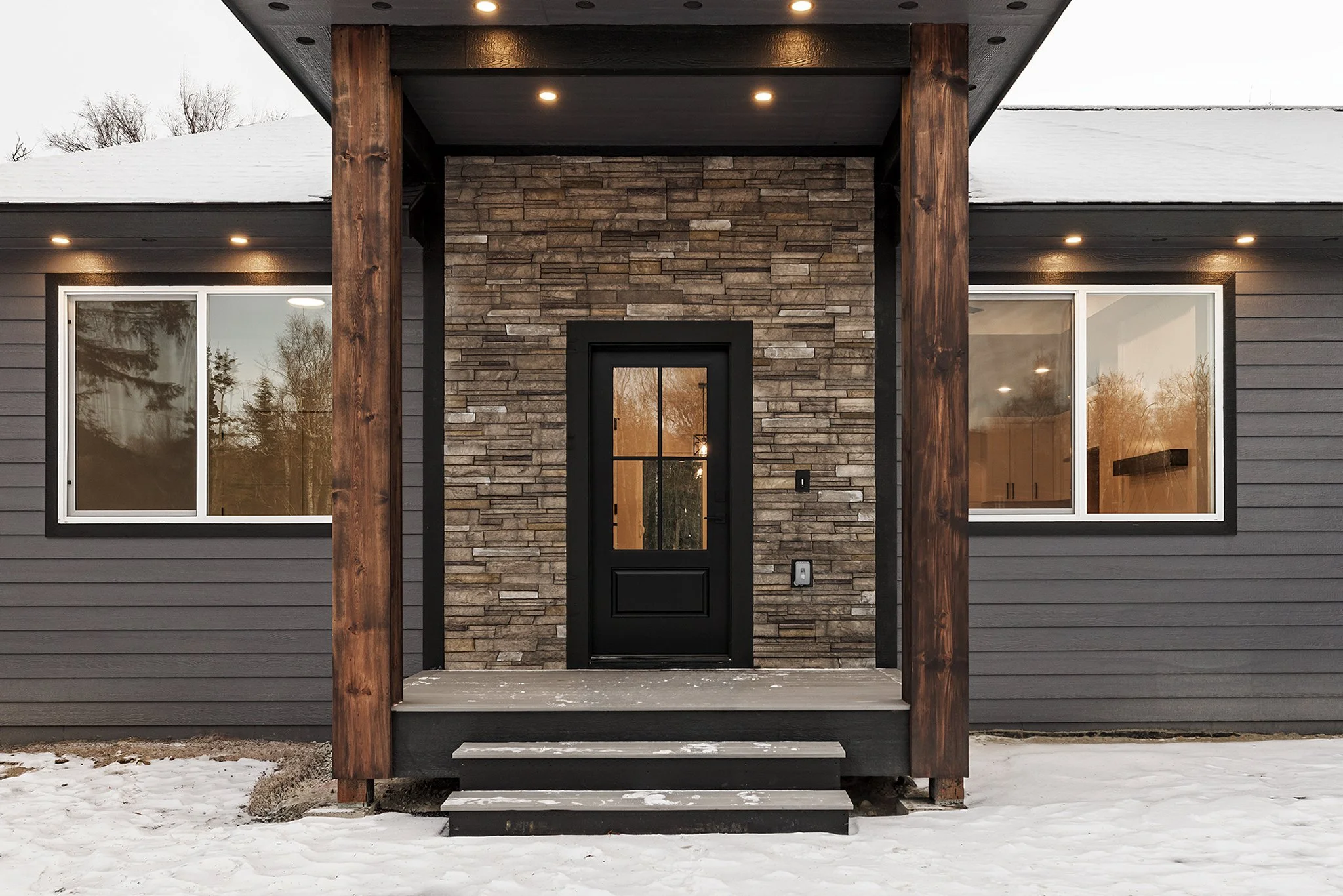 004_2025.11.20 . 1740 W Pipstone Dr.jpg