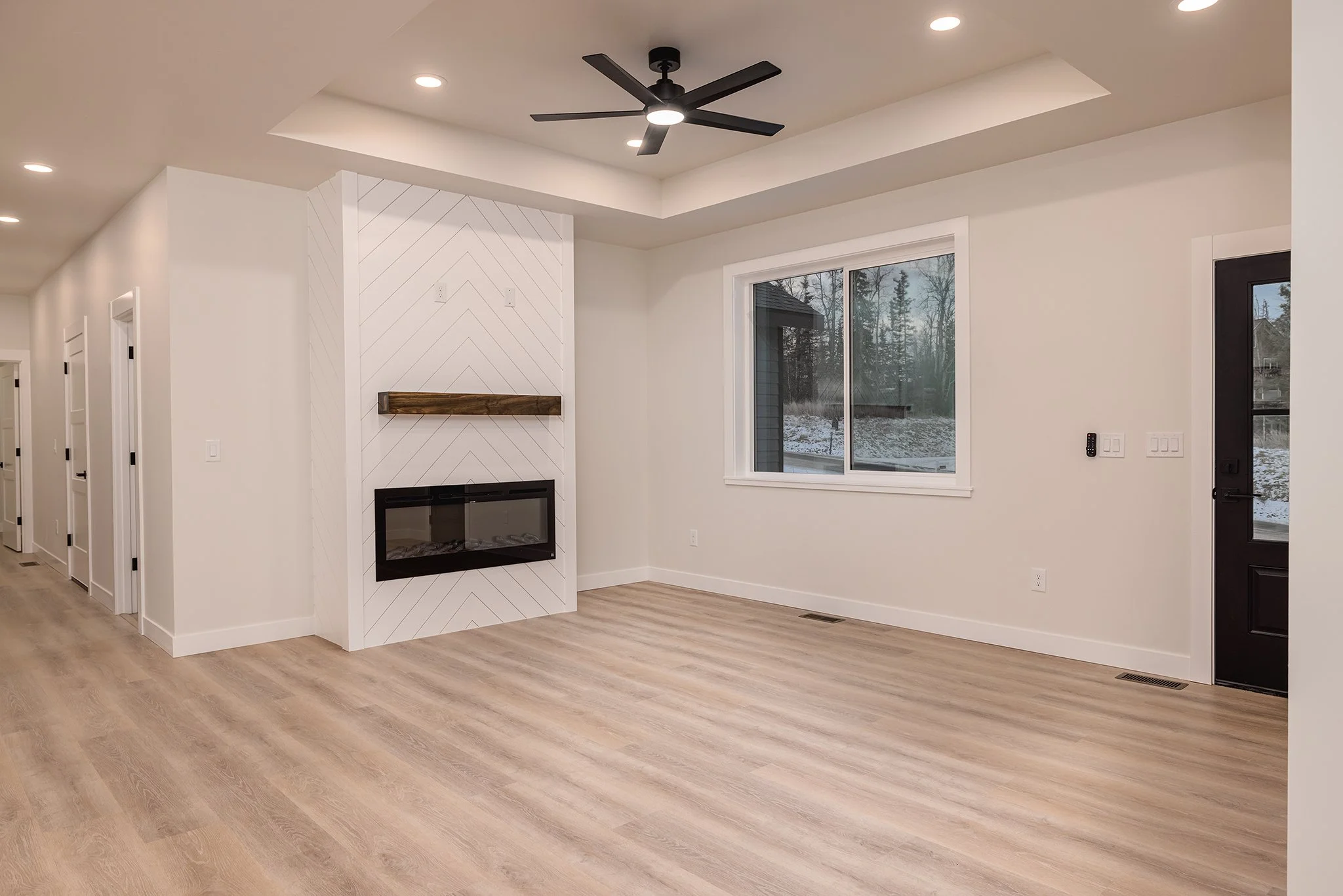 006_2025.11.20 . 1740 W Pipstone Dr.jpg