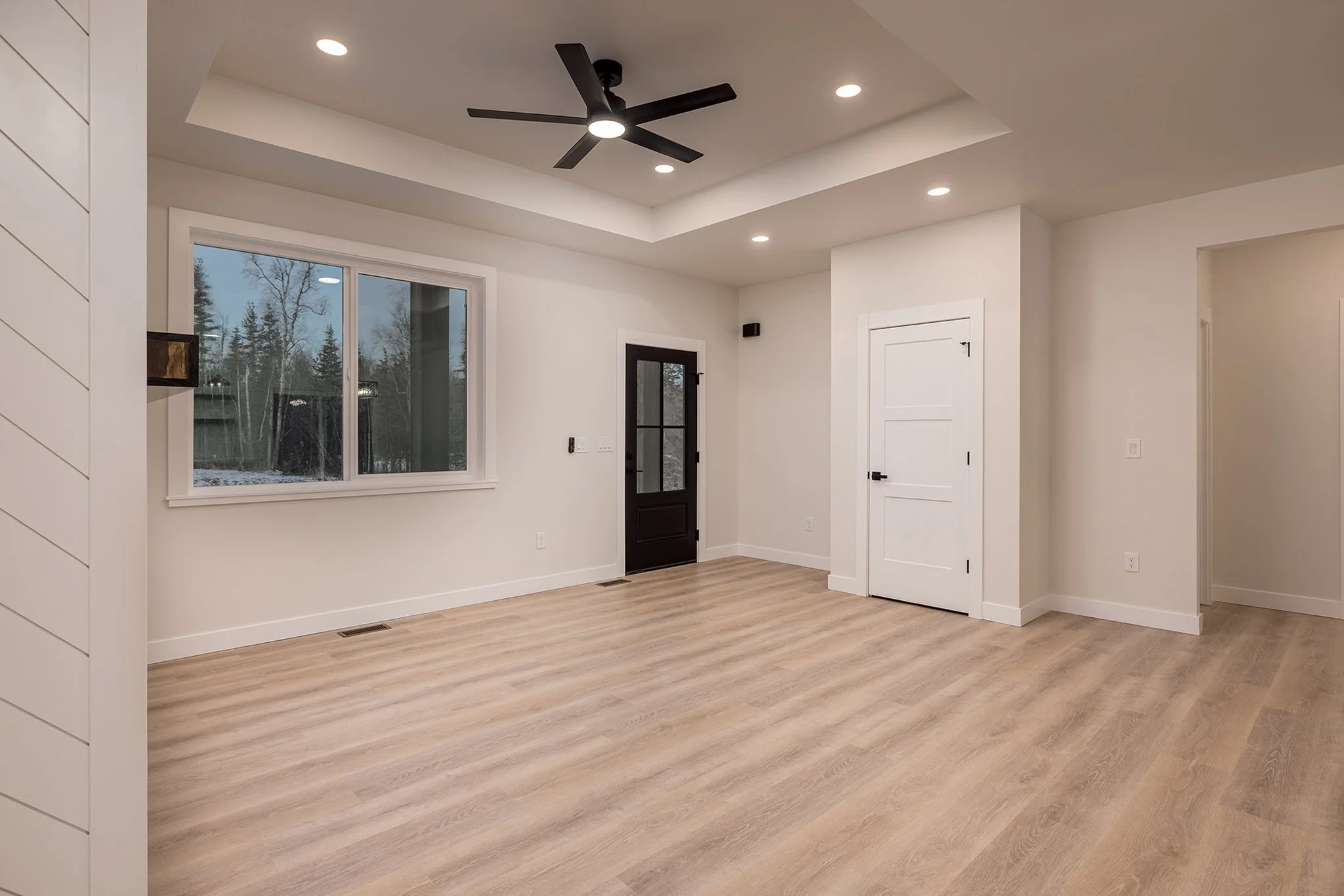 010_2025.11.20 . 1740 W Pipstone Dr.jpg
