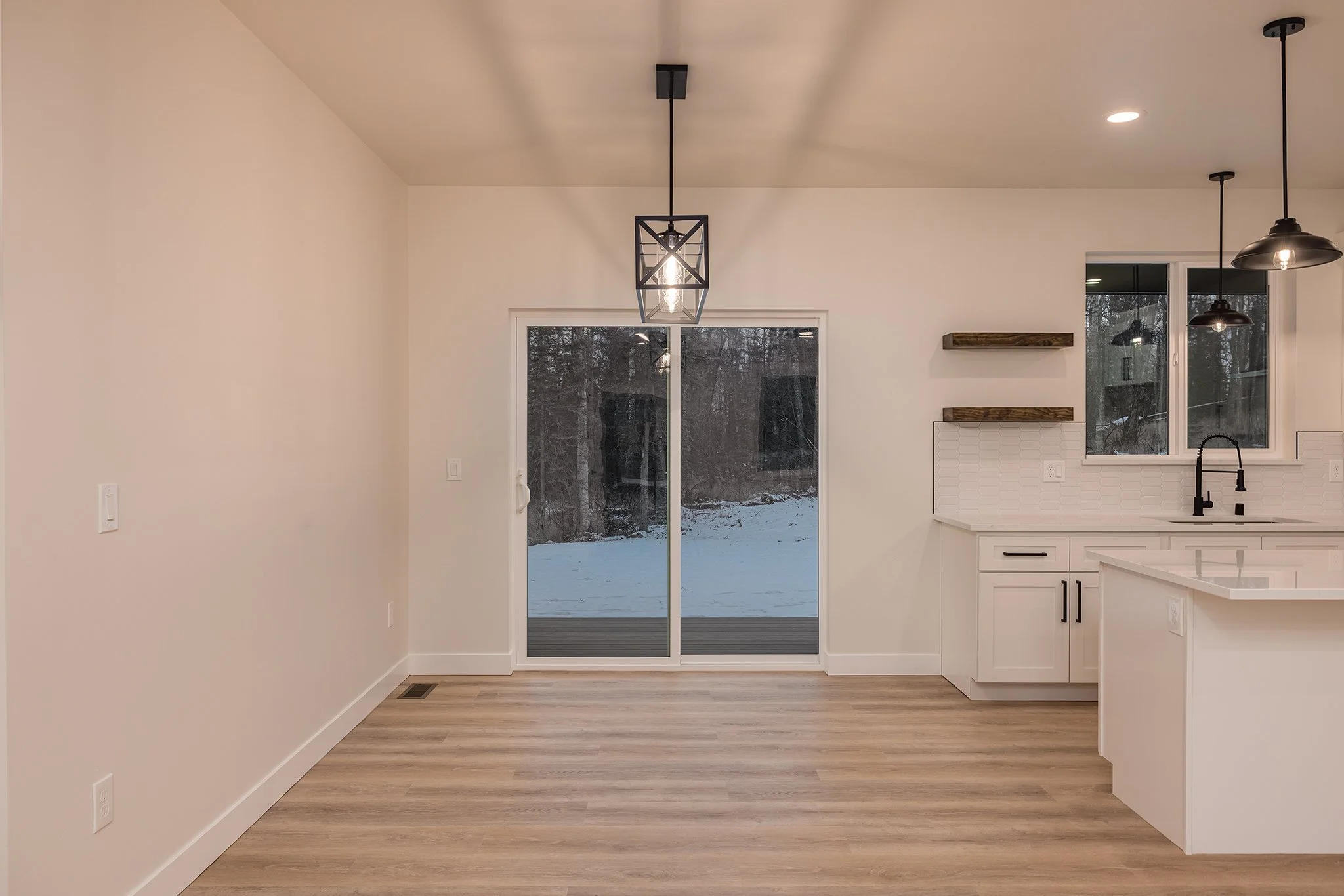 017_2025.11.20 . 1740 W Pipstone Dr.jpg