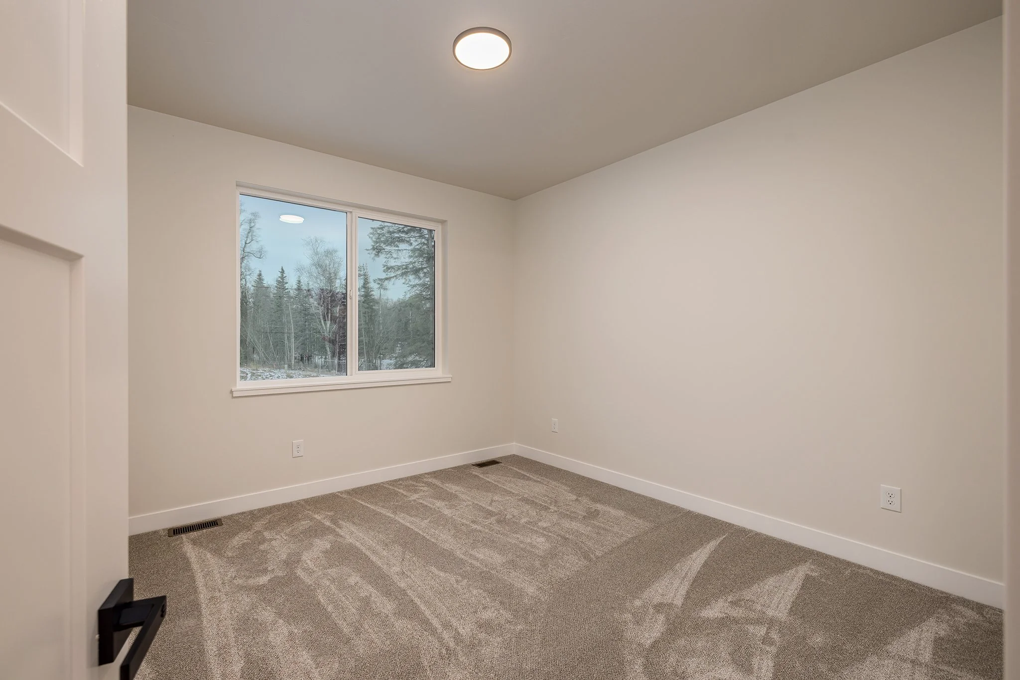 021_2025.11.20 . 1740 W Pipstone Dr.jpg