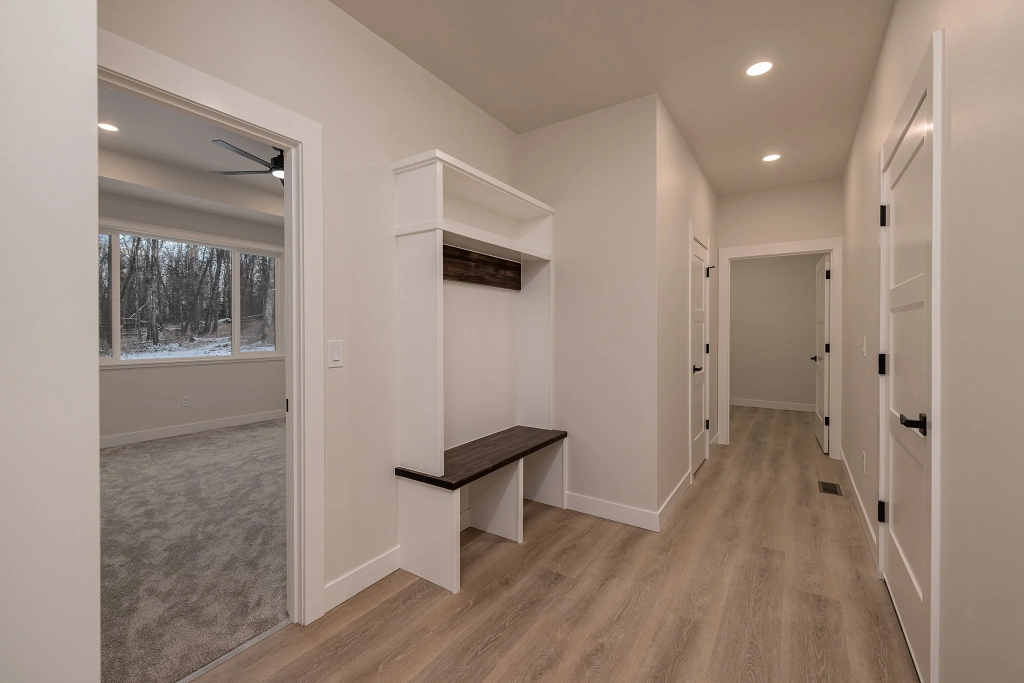 027_2025.11.20 . 1740 W Pipstone Dr.jpg