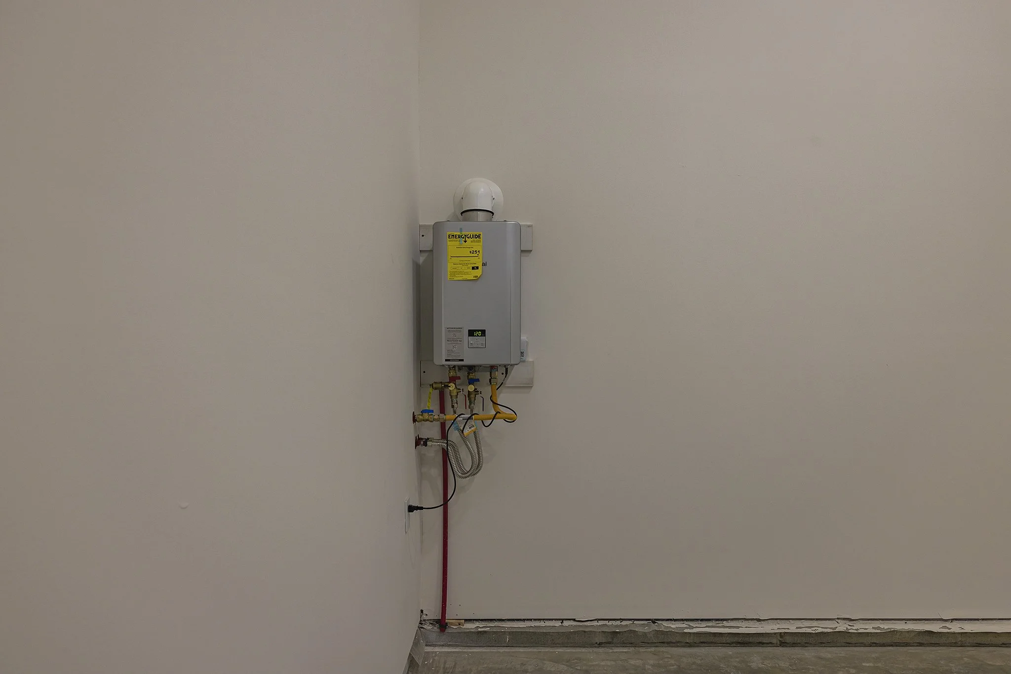 045_2025.11.20 . 1740 W Pipstone Dr.jpg