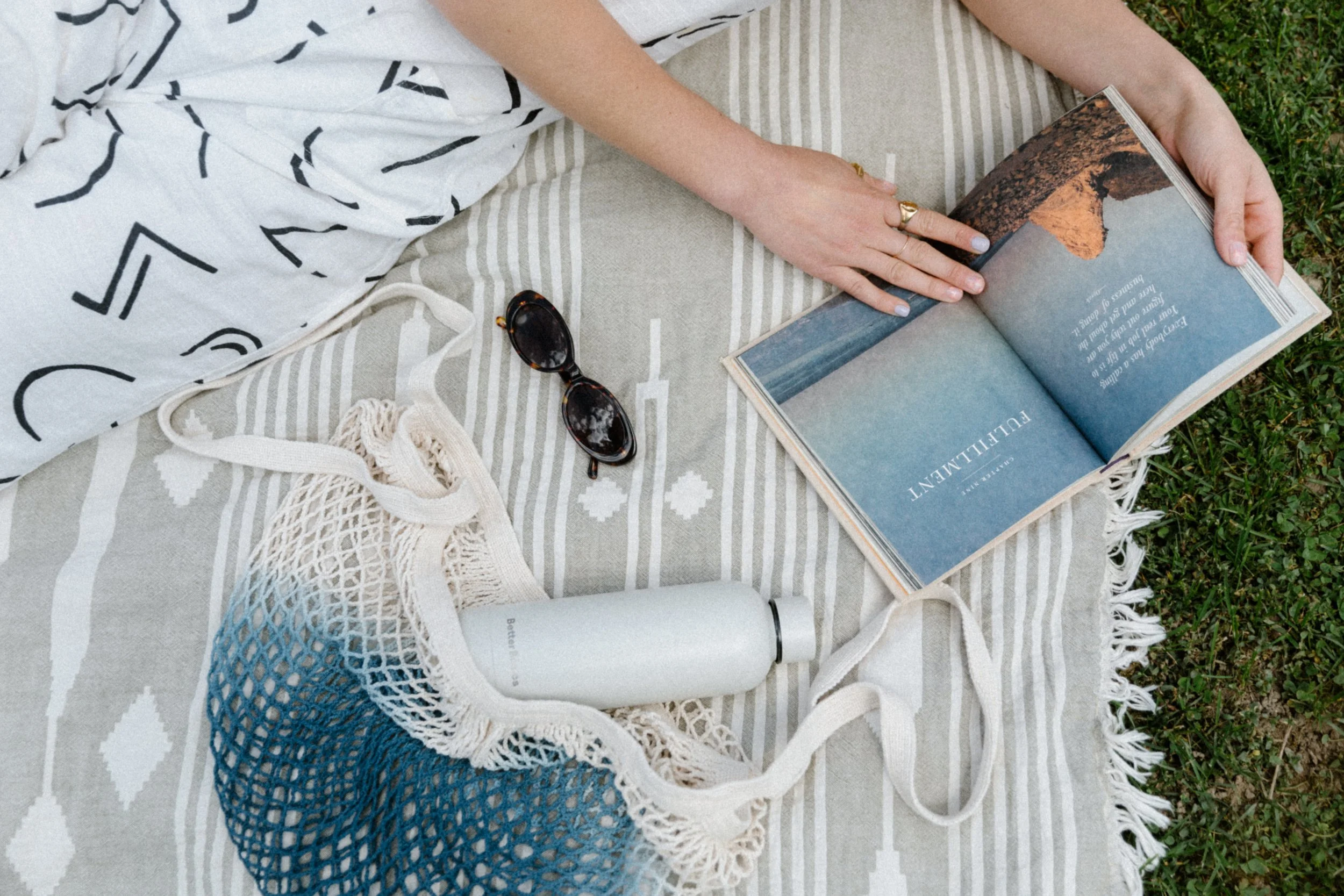 Better_Basics_Marche_Sac_Blue_Dip_Dyed_Ever_Bottle.jpg