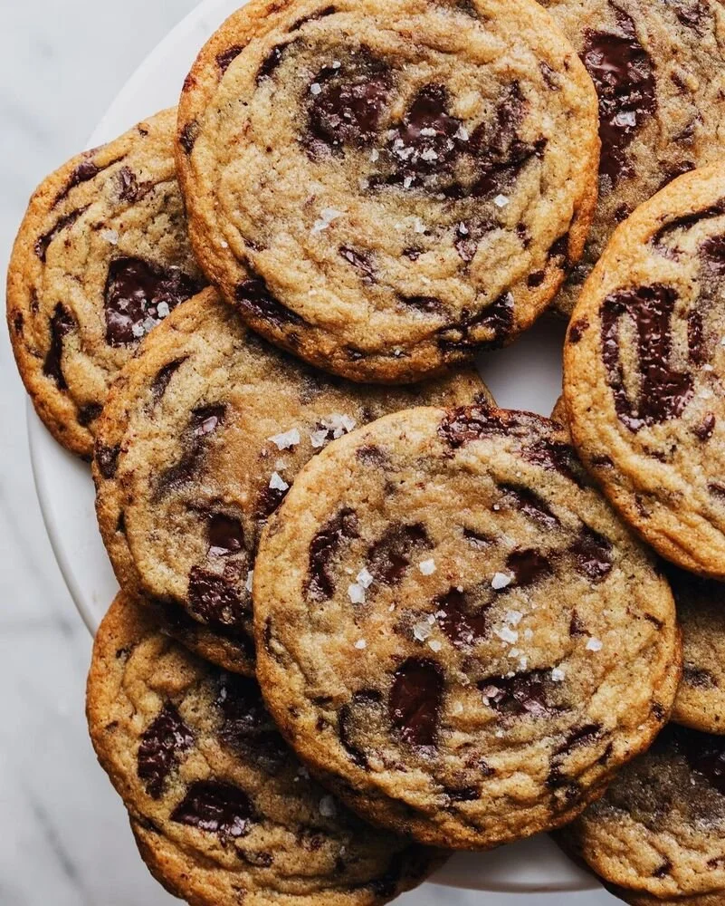 jumbo chocolate chip cookies