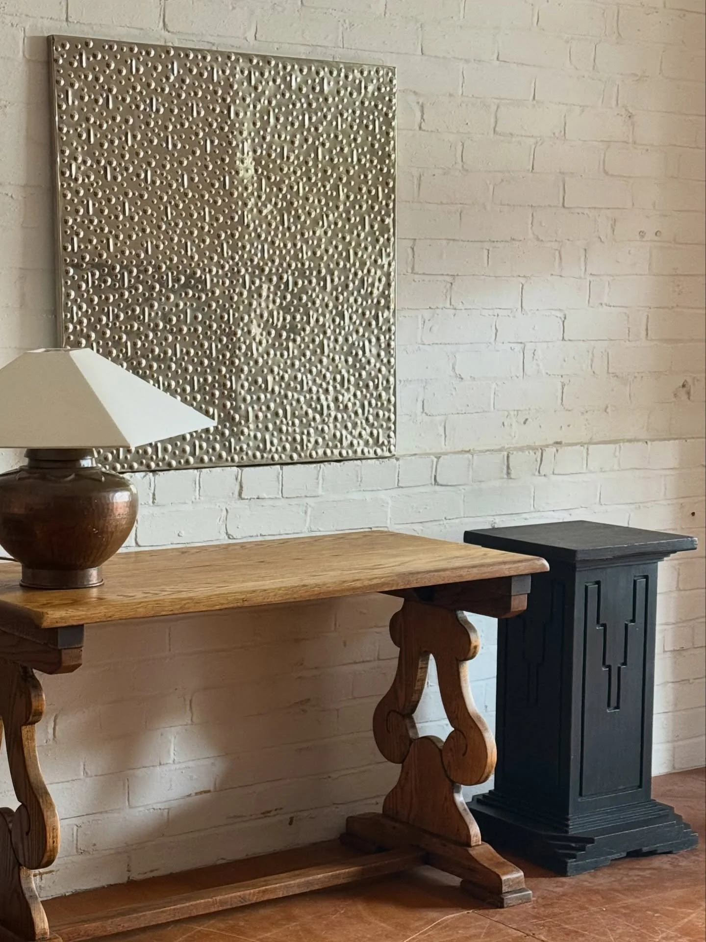 Hi everyone,
We&rsquo;ve added lots of new stock to the website this week both smalls and larger furniture pieces and whilst the wonderful Silver artwork in this image is now sold I love it far too much not to share the inspiration and imagery behind