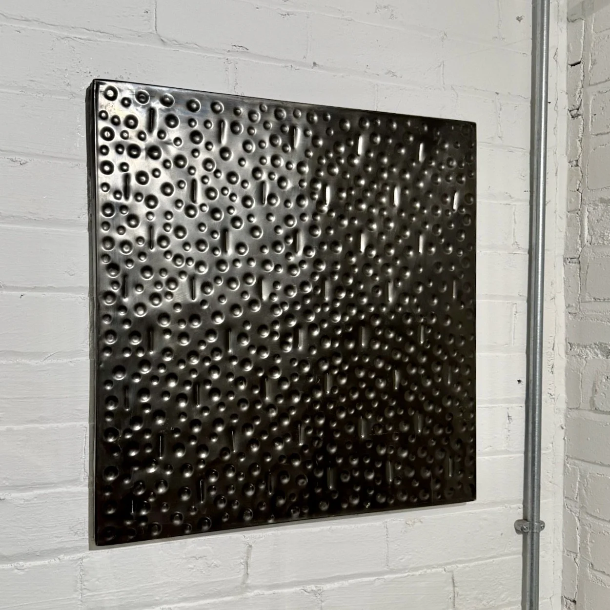 FLUIDO Wall Panel | Dark Nickel