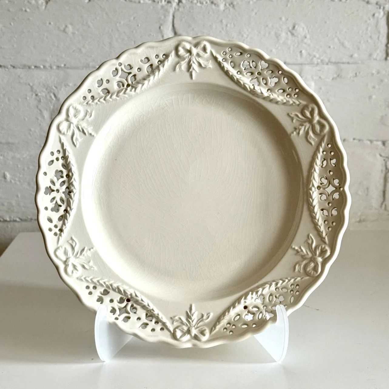 Leedsware Cream Plate